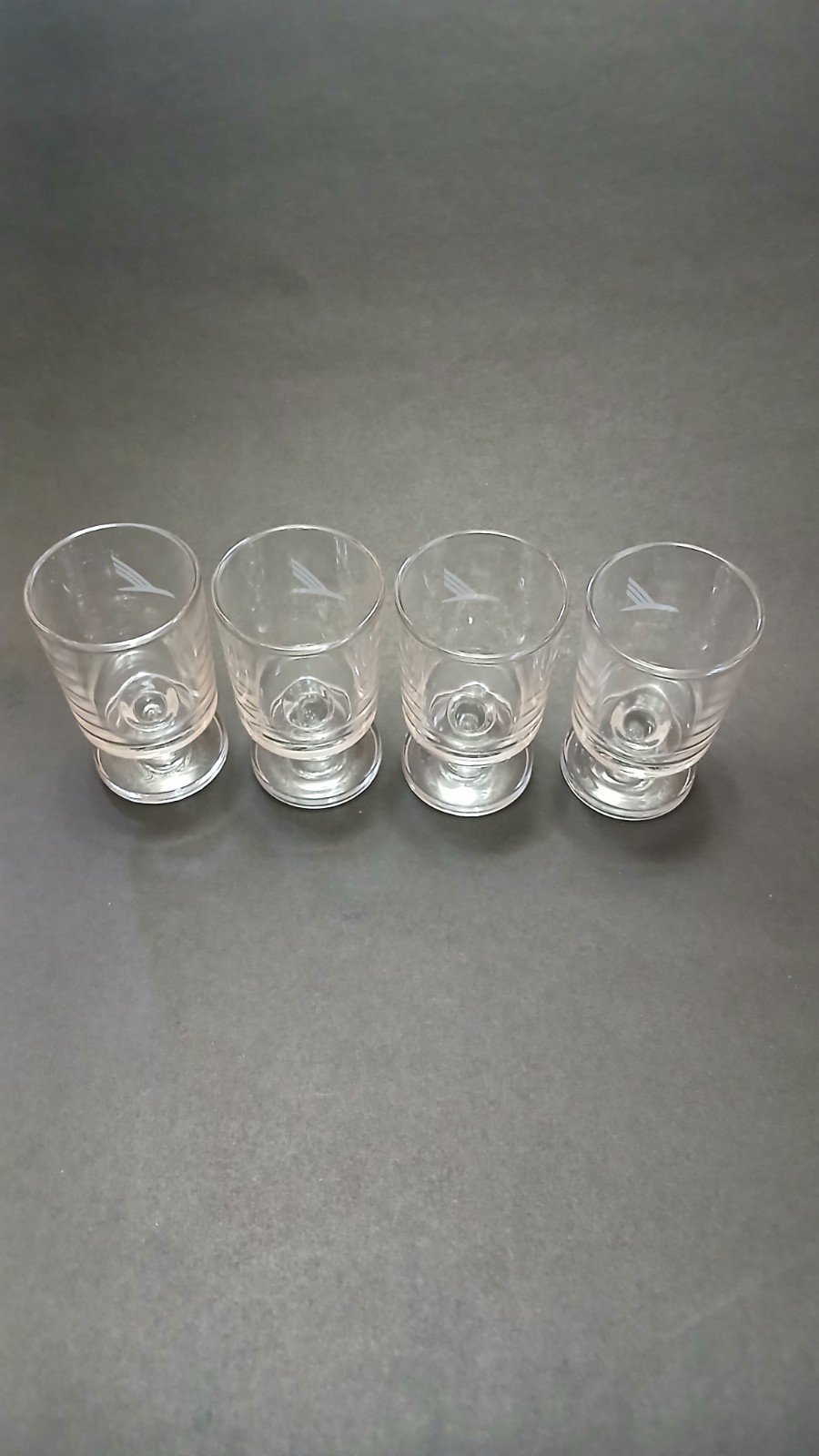 NOS Vintage Piedmont Airlines First Class Footed Cordial Shot Glasses 2.5” -
