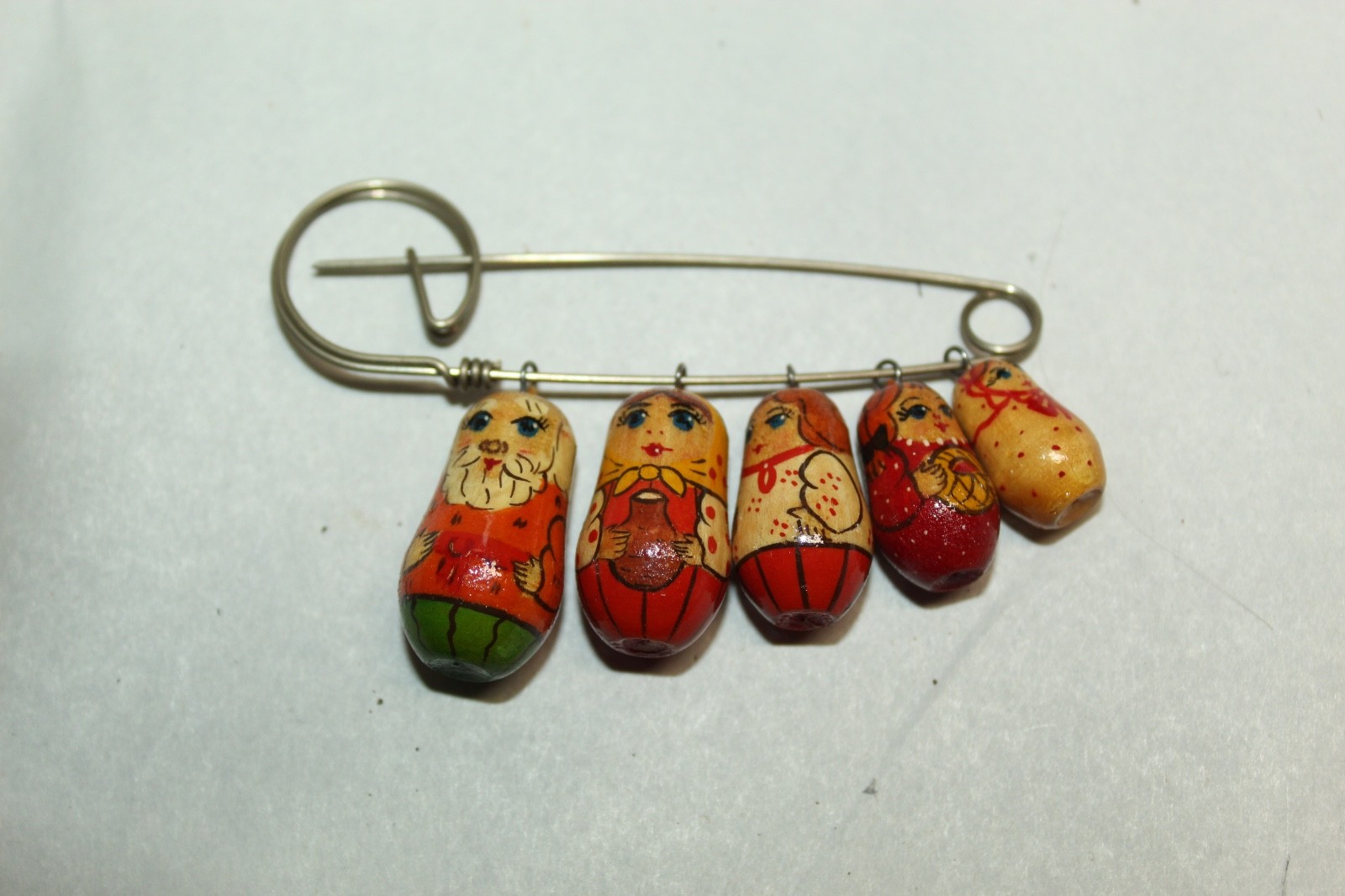 Vtg Russian Folk Art Hand Painted Wooden Nesting Dolls Brooch Pin Matryoshka Vtg Russian Folk Art Hand Painted Wooden Nesting Dolls Brooch Pin Matryoshka