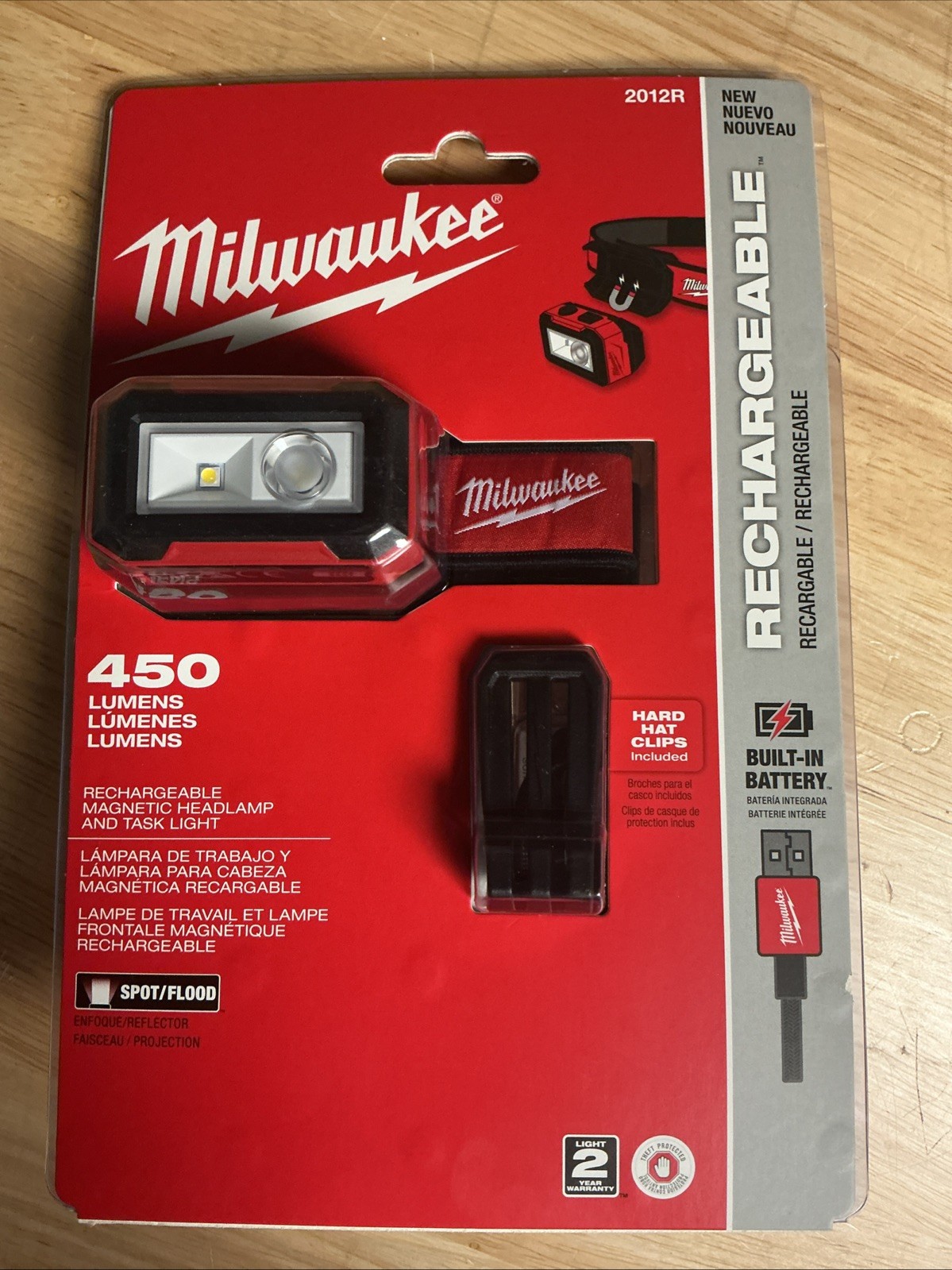 Milwaukee 2012R 450 lm Rechargeable Magnetic Headlamp - Red (2012R) Milwaukee 2012R 450 lm Rechargeable Magnetic Headlamp - Red (2012R)