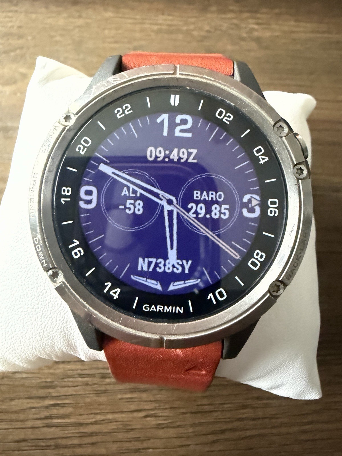 Garmin D2 Delta Aviation Smartwatch – Excellent Condition – Brown Leather Band