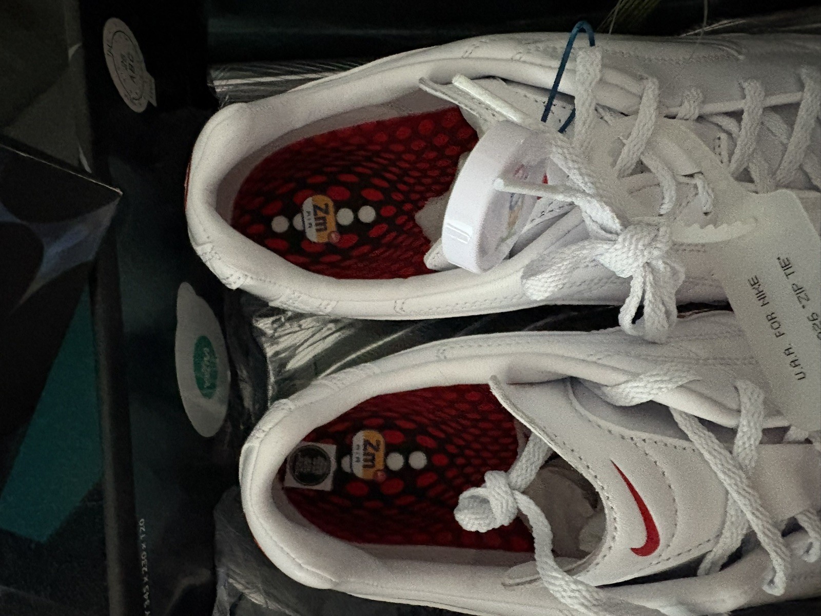 Size 11.5 - Nike Cryoshot Zoom M9 x USA x V.A.A White Red Men’s Virgil Abloh Size 11.5 - Nike Cryoshot Zoom M9 x USA x V.A.A White Red Men’s Virgil Abloh