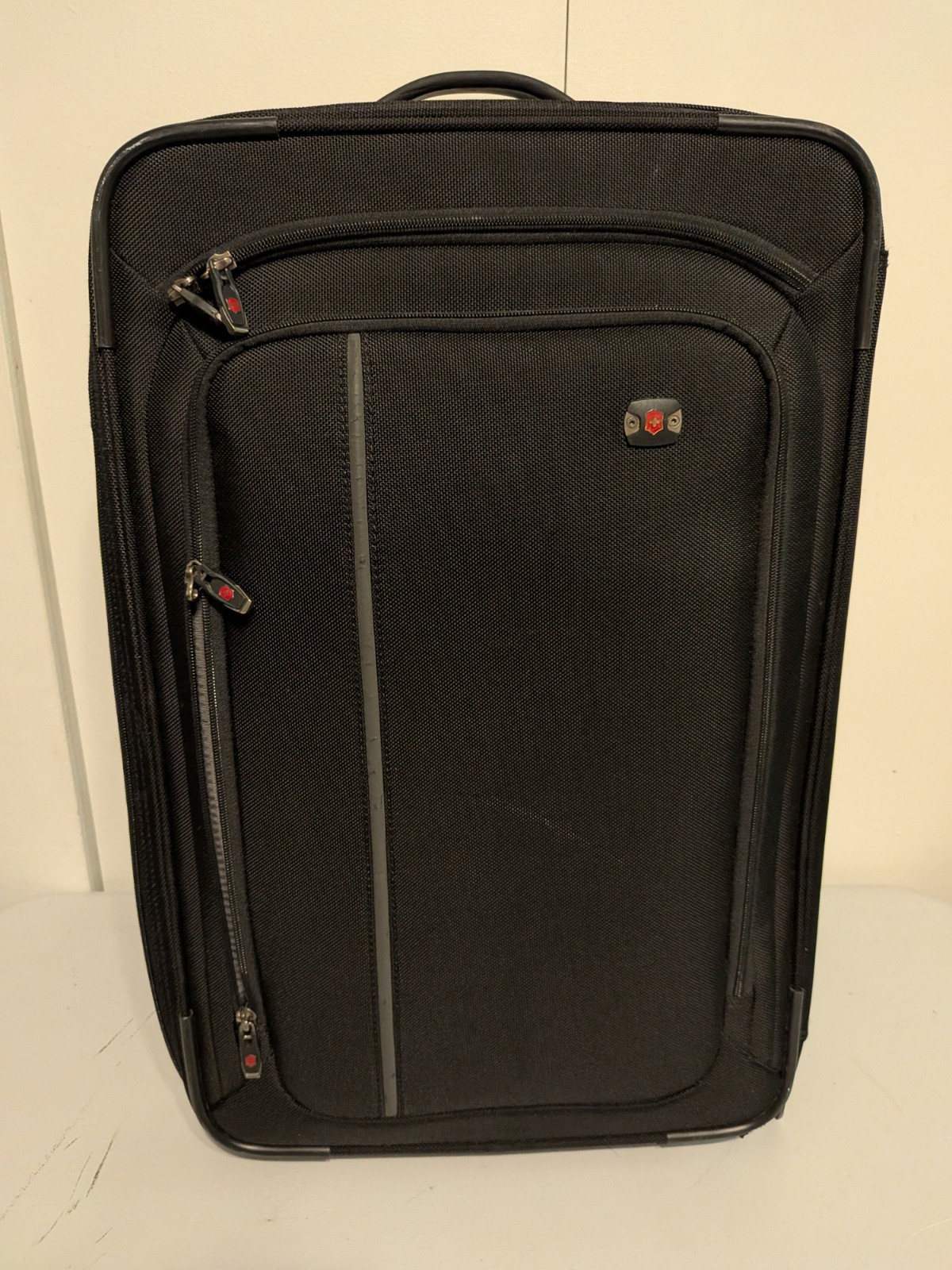 Victorinox Werks Traveler 4.0 Carry-On 22\ Victorinox Werks Traveler 4.0 Carry-On 22\