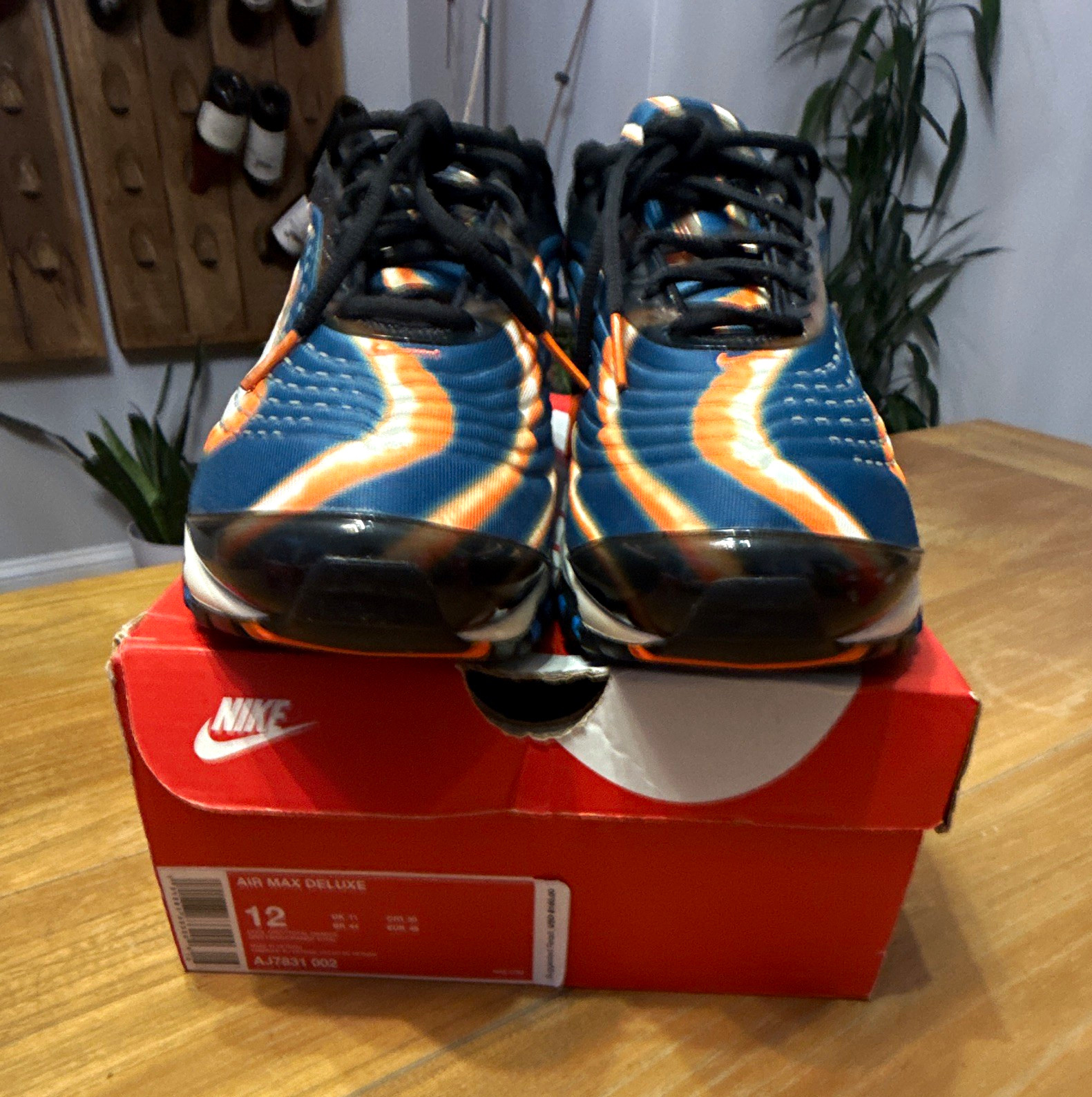 NIKE AIR MAX DELUXE MENS SIZE 12 RARE NIKE AIR MAX DELUXE MENS SIZE 12 RARE