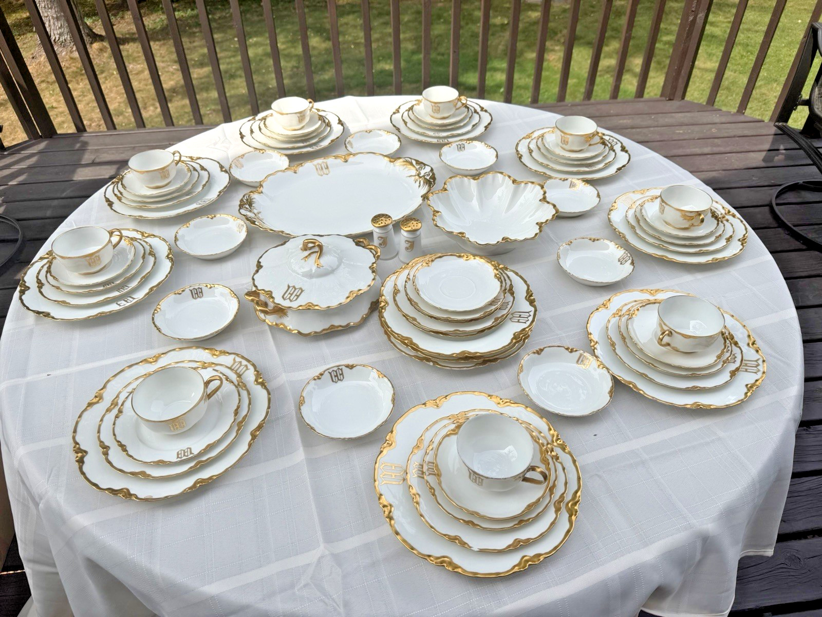 67 PC Antique Haviland France Limoges Dinner Service Gold Monogram MJ 9 Settings