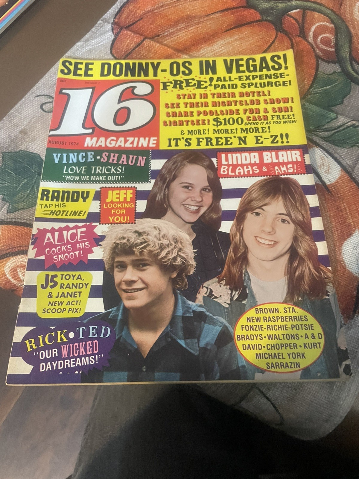 16 Magazine Aug 1974 Alice Cooper Linda Blair Rick Springfield 16 Magazine Aug 1974 Alice Cooper Linda Blair Rick Springfield