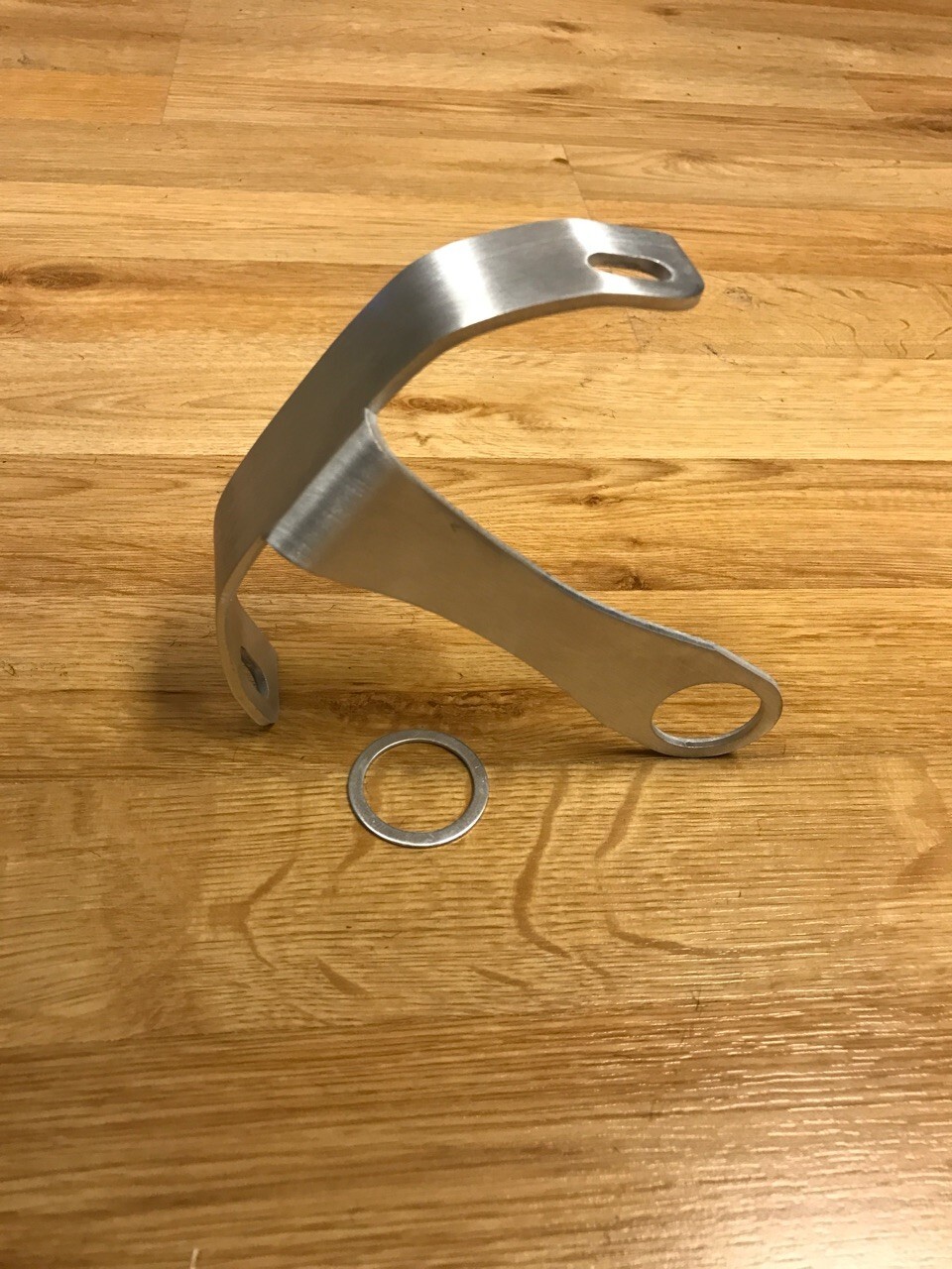 Rolled License Plate Relocation Bracket for HARLEY DYNA & DYNA GLIDE 1983-2017