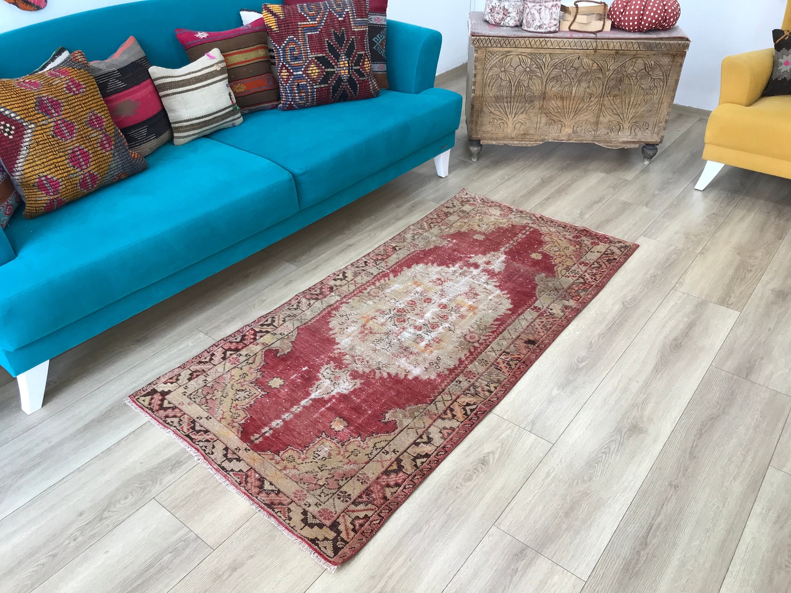 Guney rug, Antique rug, Wool rug, Vintage rug, Oushak rug, Soft rug, 2.9 x 6 ft
