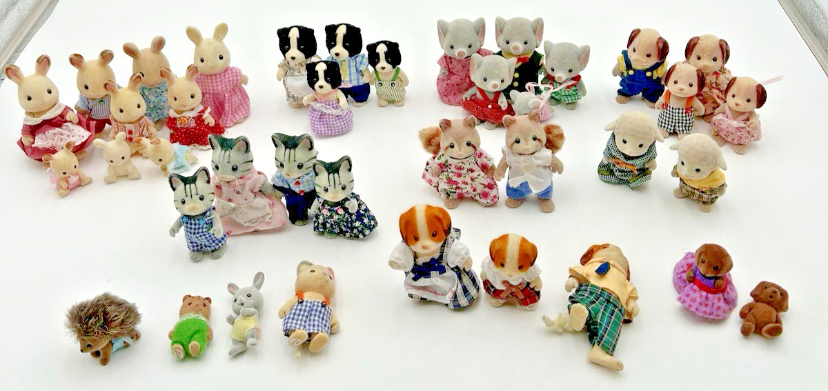 Vtg Calico Critters HUGE Bundle Several Families + Clothes Lot Of 39 Make Offer