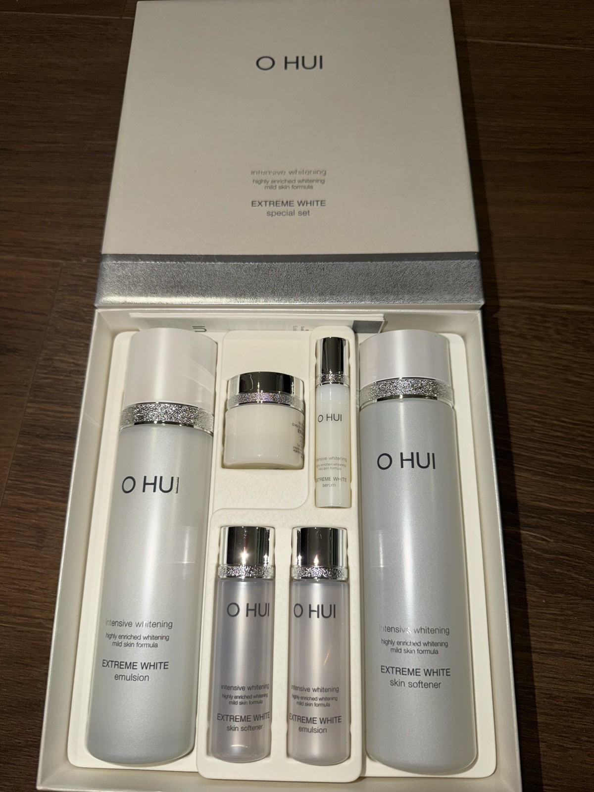 OHUI Extreme White Special Set
