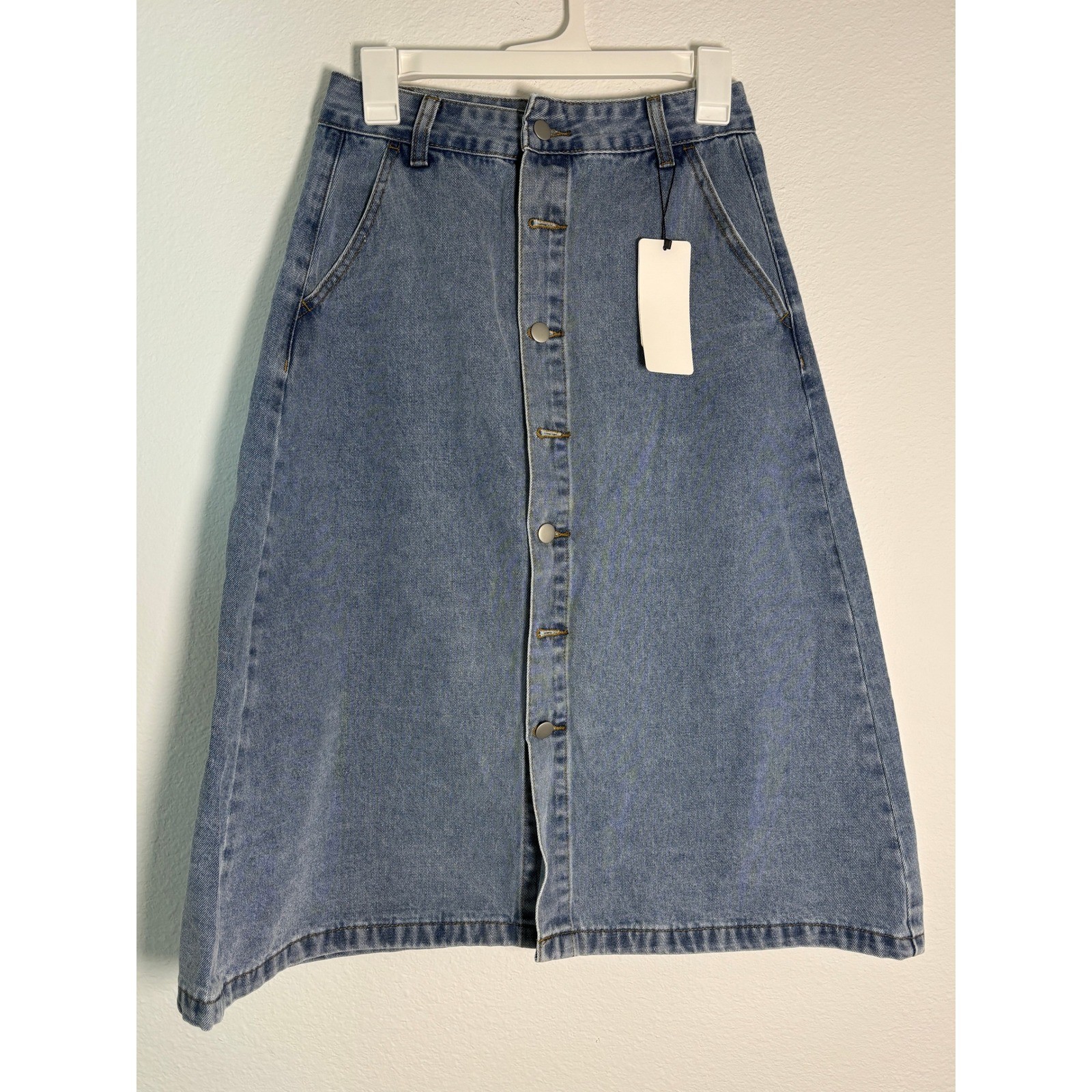 Dazy Blue Denim Midi Skirt Button Front High Waisted A-Line Medium Wash Medium Dazy Blue Denim Midi Skirt Button Front High Waisted A-Line Medium Wash Medium