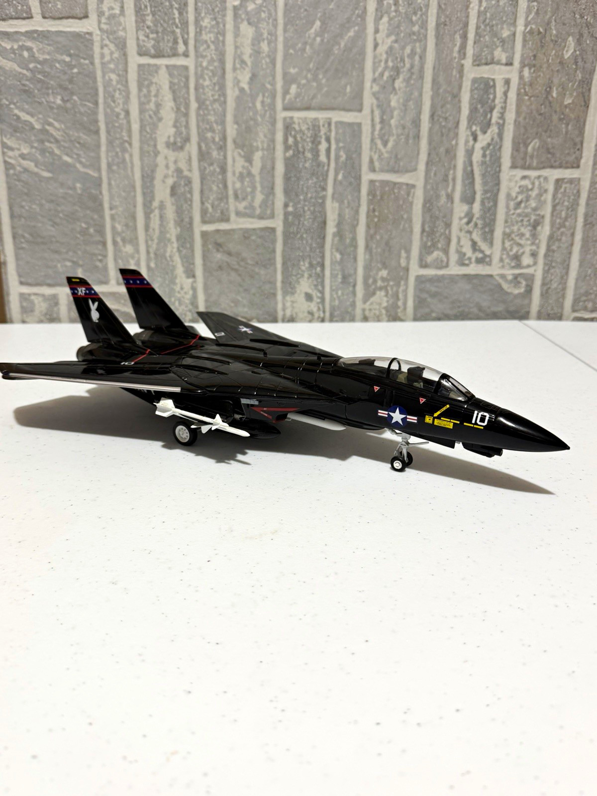 Stunning Franklin Mint 1:48 Scale F-14 Tomcat \