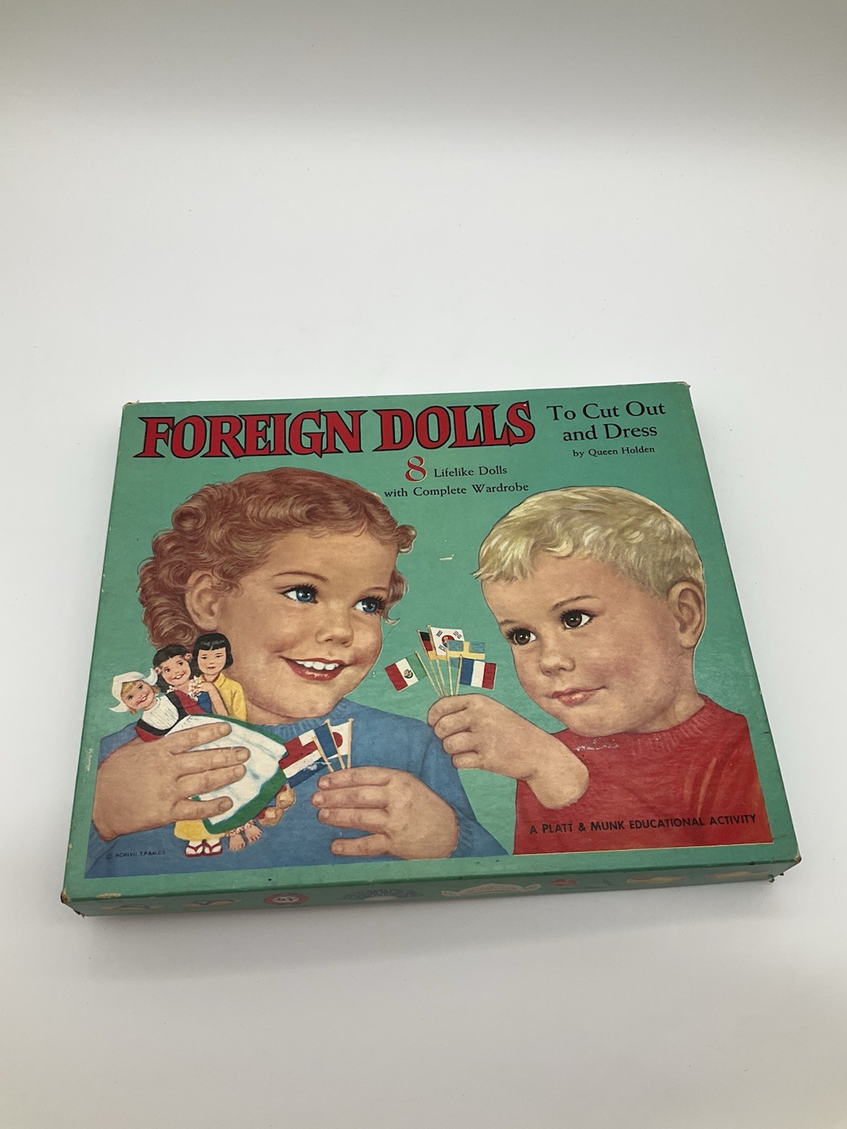 Vintage 1957 FOREIGN PAPER DOLLS By Queen Holden other nations immigrants
