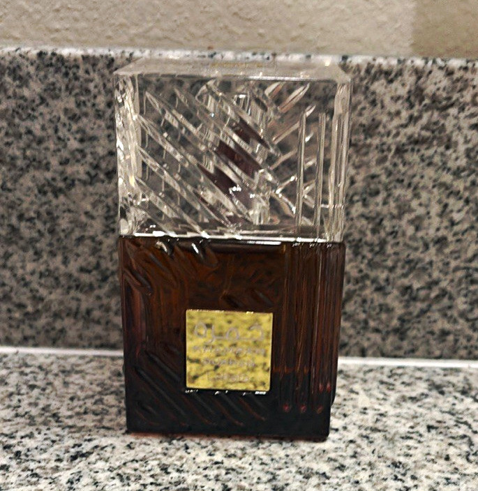 Lattafa Khamrah Eau de Parfum Natural Spray, Regular Size, 3.4 fl oz Lattafa Khamrah Eau de Parfum Natural Spray, Regular Size, 3.4 fl oz