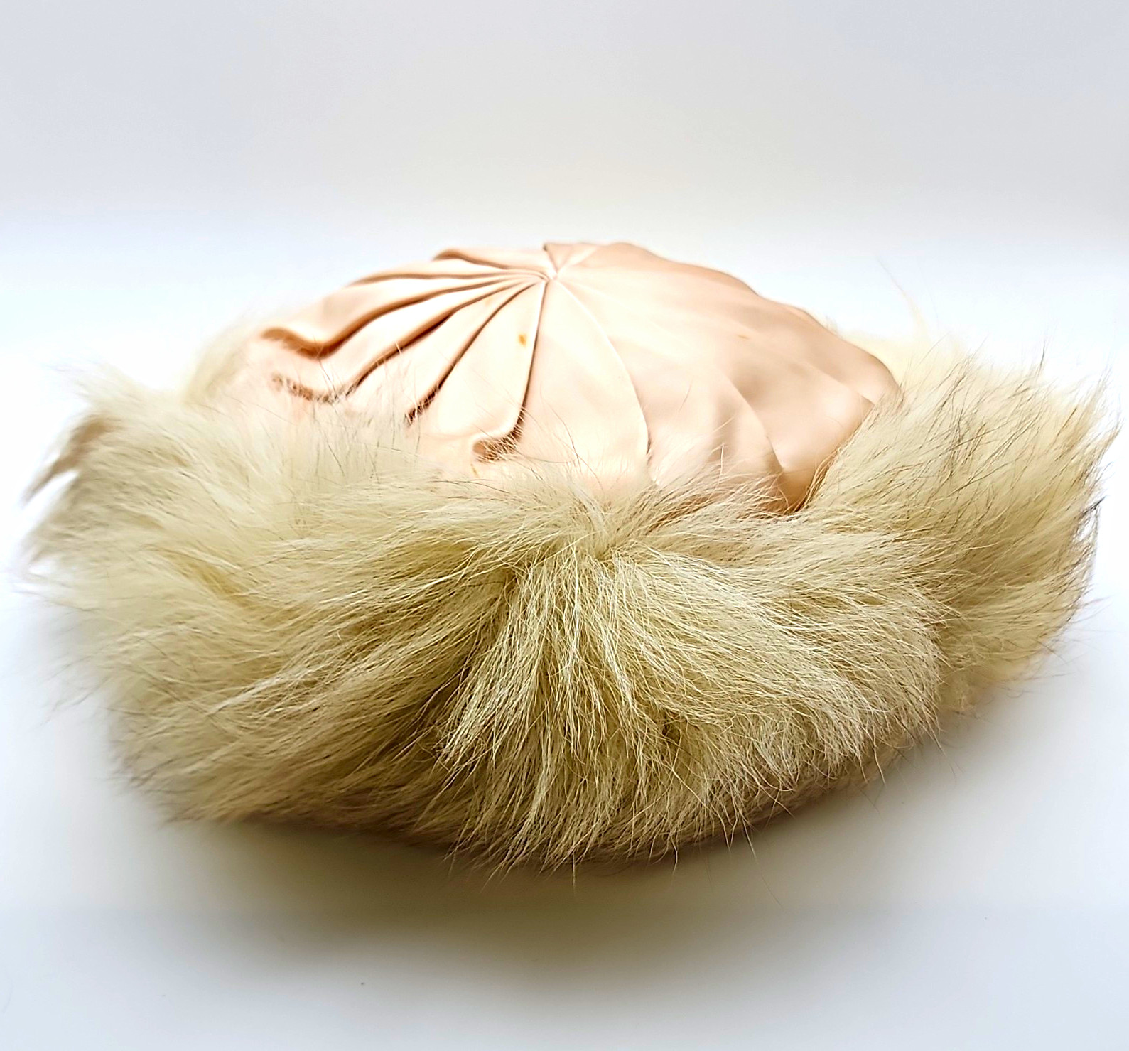 Vintage 1950s/60s Martha\'s Pleasant Hills Fur Trimmed Champagne Satin Hat