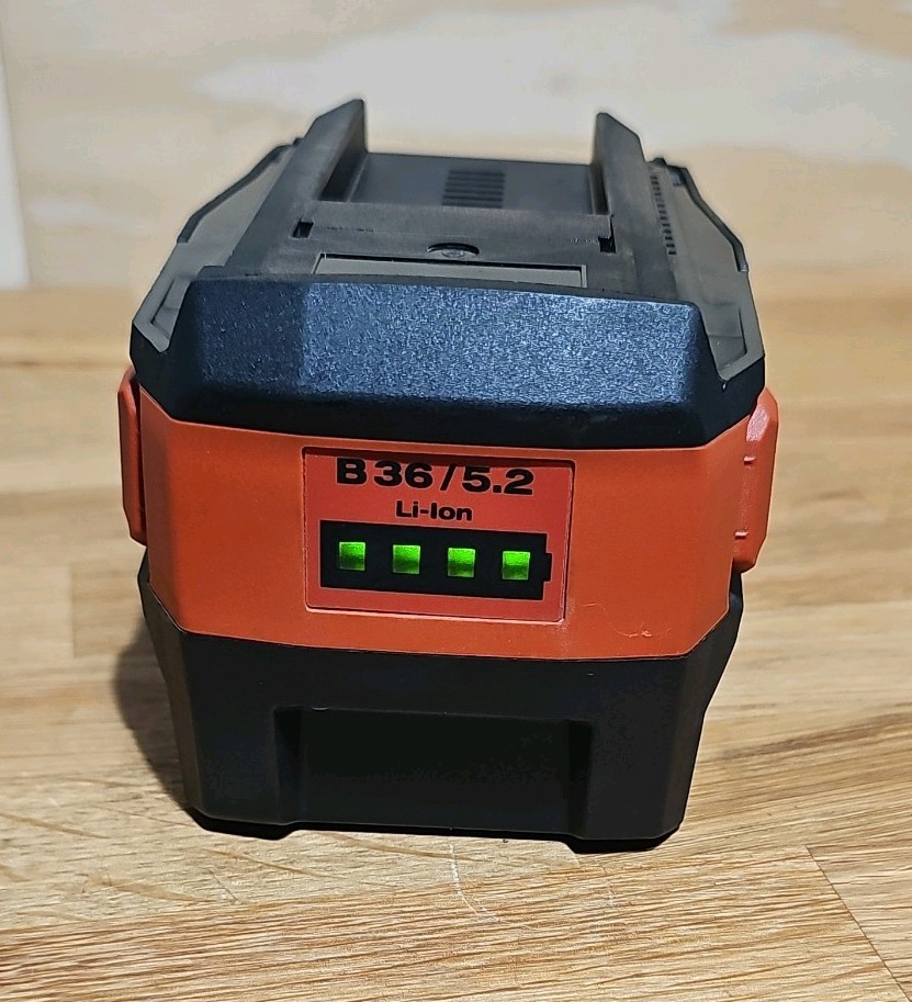 HILTI B36 5.2 36V 5.2 Ah Li-ion High Capacity Lithium Date 2023 HILTI B36 5.2 36V 5.2 Ah Li-ion High Capacity Lithium Date 2023