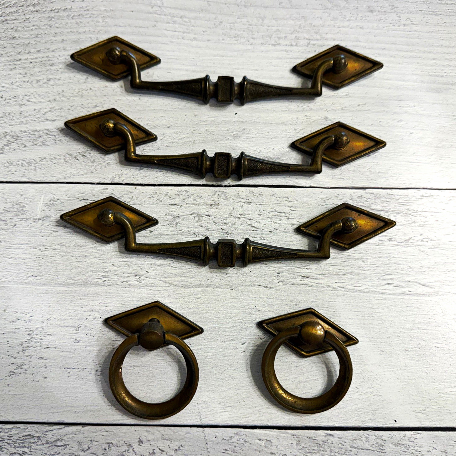 Antique Traditional Bronze Metal Drawer Pulls 6in, 5 1/4 in C-C, 5 Pack Antique Traditional Bronze Metal Drawer Pulls 6in, 5 1/4 in C-C, 5 Pack