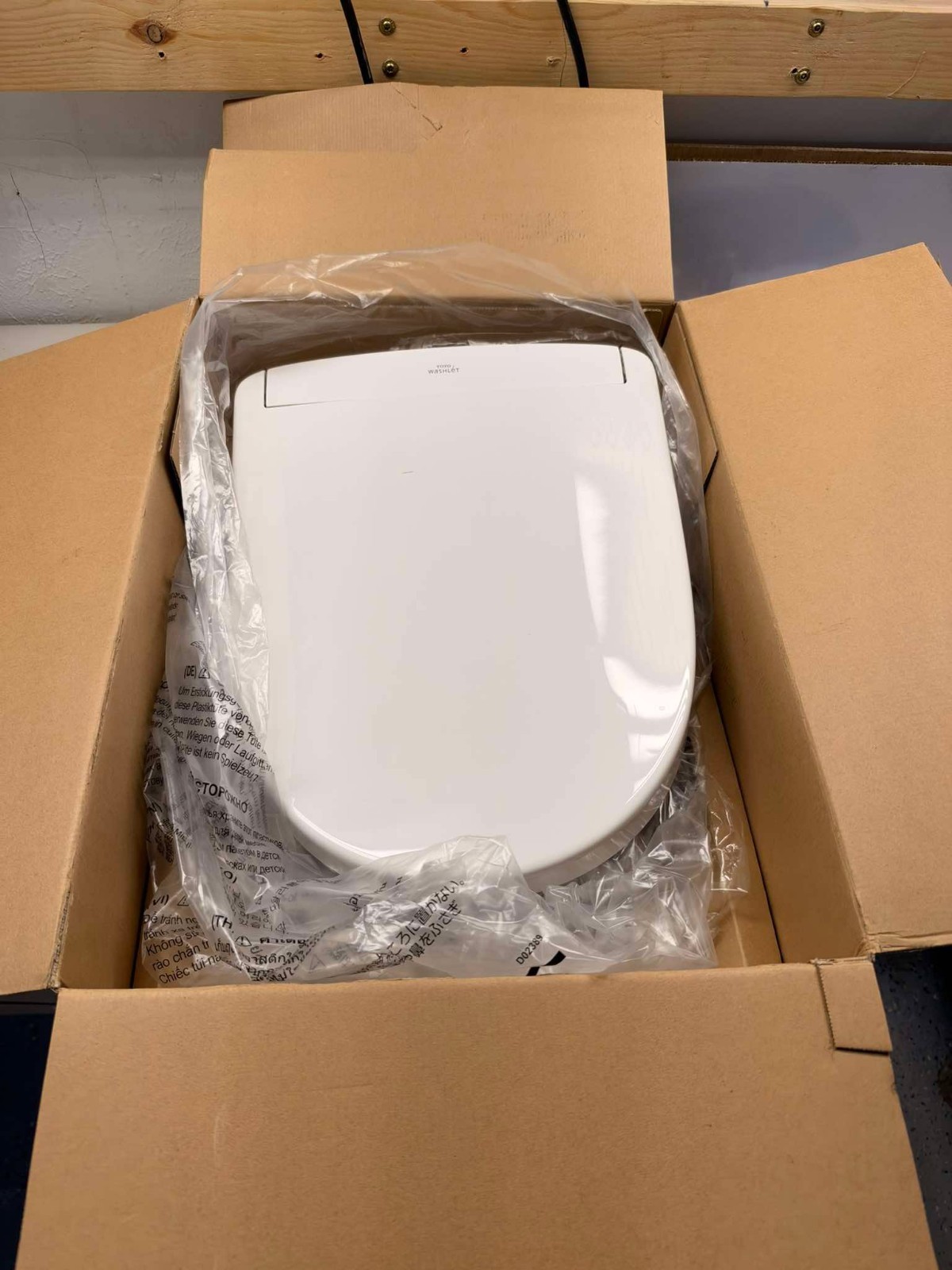TOTO SW3445#01 - Bidet Seats Toilets and Bidets TOTO SW3445#01 - Bidet Seats Toilets and Bidets