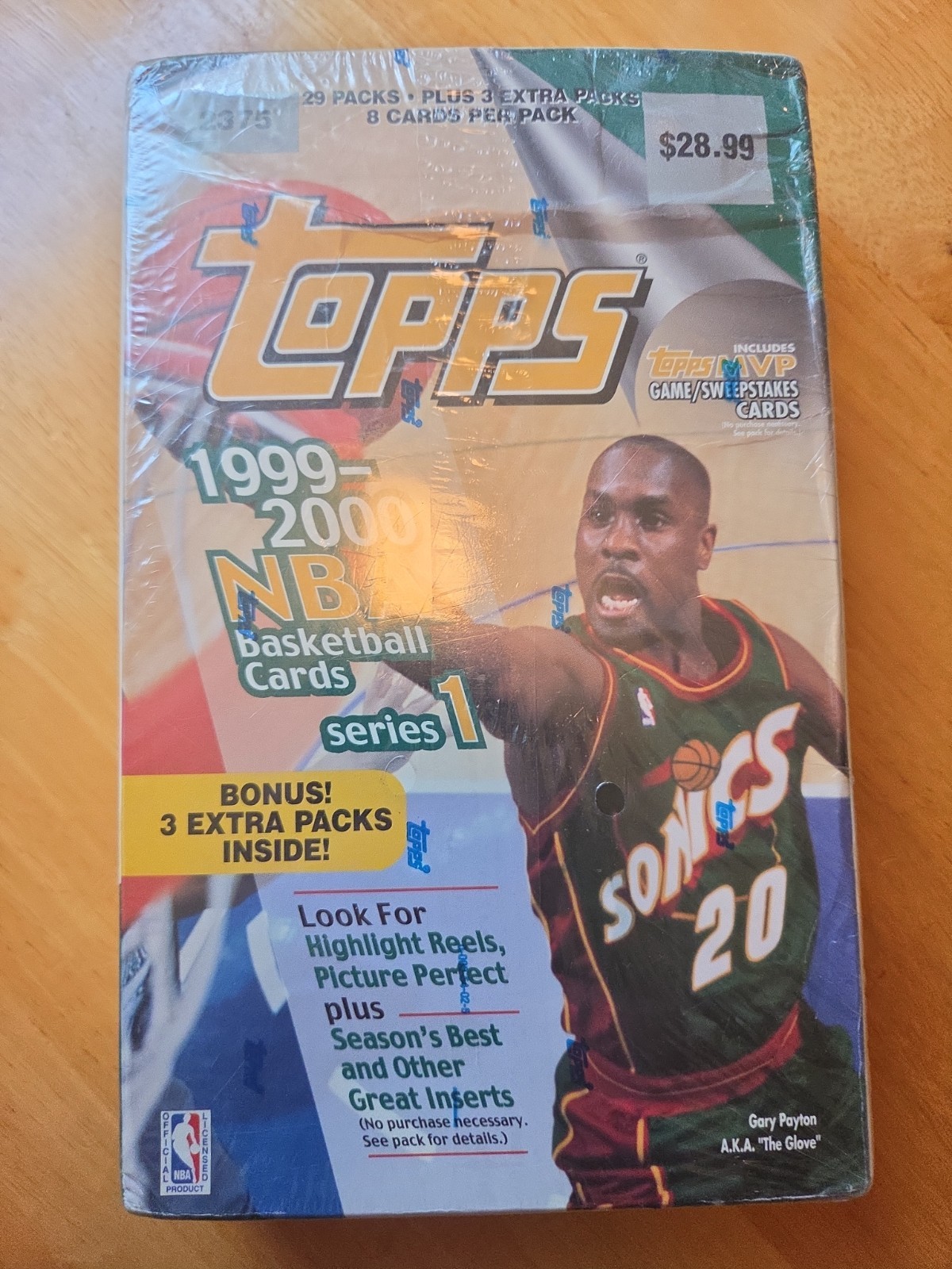 TOPPS 1999-2000 Series 1 Basketball Factory Sealed 32 Packs TOPPS 1999-2000 Series 1 Basketball Factory Sealed 32 Packs