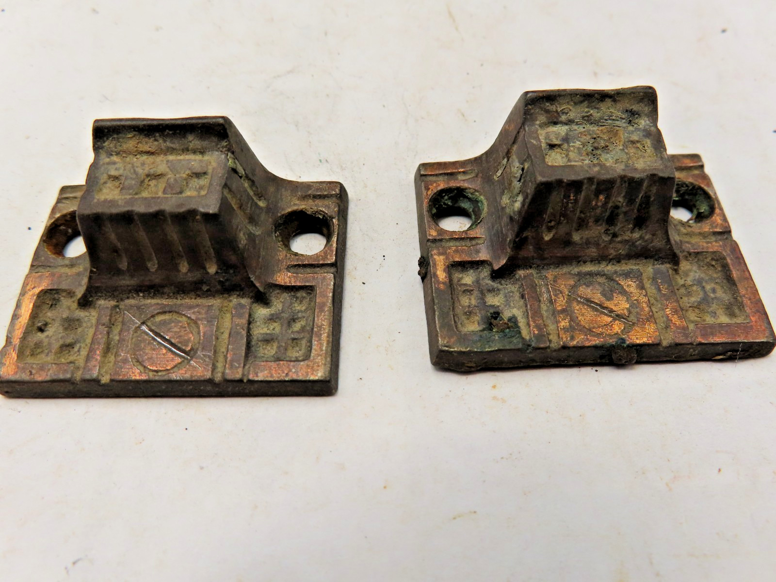 SALVAGED PAIR ANTIQUE DECORATED CAST IRON KEEPER CATCH 1-5/16 SALVAGED PAIR ANTIQUE DECORATED CAST IRON KEEPER CATCH 1-5/16