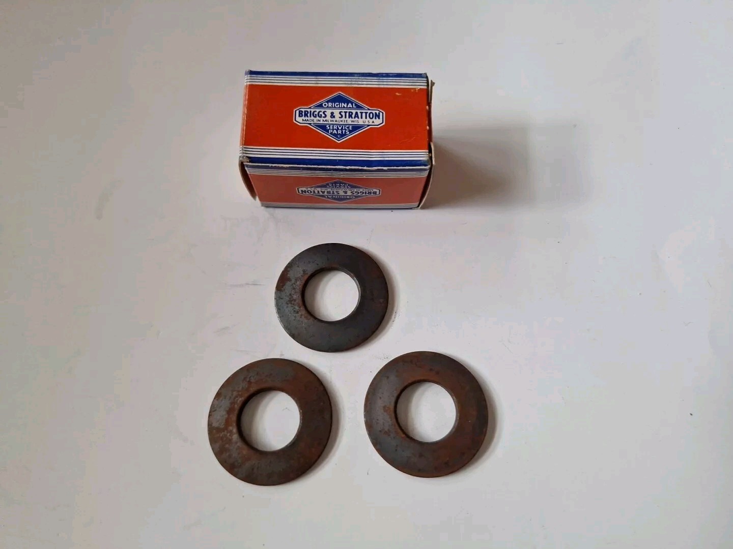 (3) NOS OEM Genuine Briggs & Stratton Flywheel Washers. 690582 Replaces 220865 (3) NOS OEM Genuine Briggs & Stratton Flywheel Washers. 690582 Replaces 220865