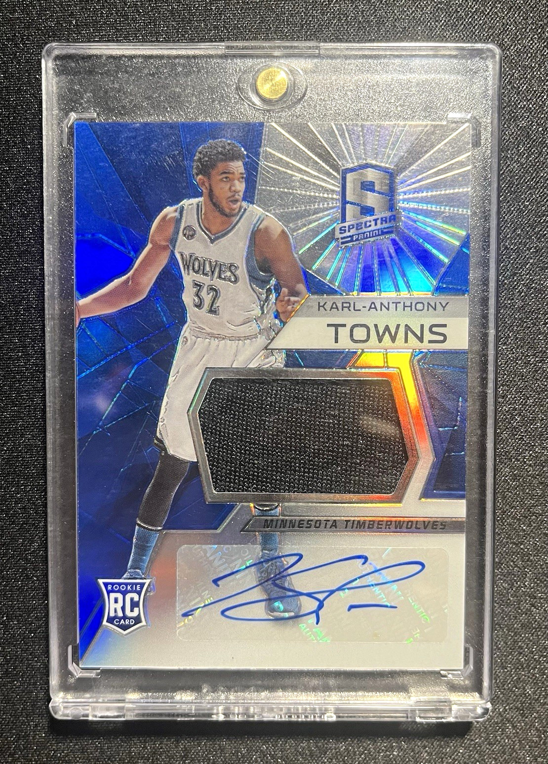 2015-16 Panini Spectra Karl-Anthony Towns Rookie Jersey Auto Prizms #101