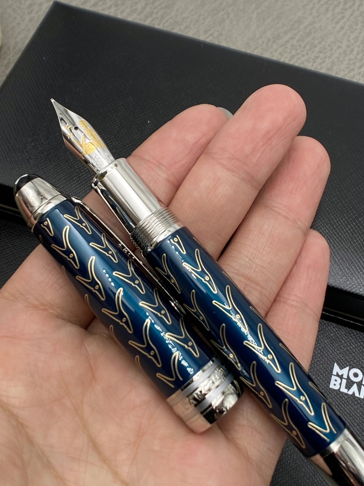 MONTBLANC Meisterstuck Le Petit Prince Fox 163 Silver-Blue Fountain Pen Orignal MONTBLANC Meisterstuck Le Petit Prince Fox 163 Silver-Blue Fountain Pen Orignal