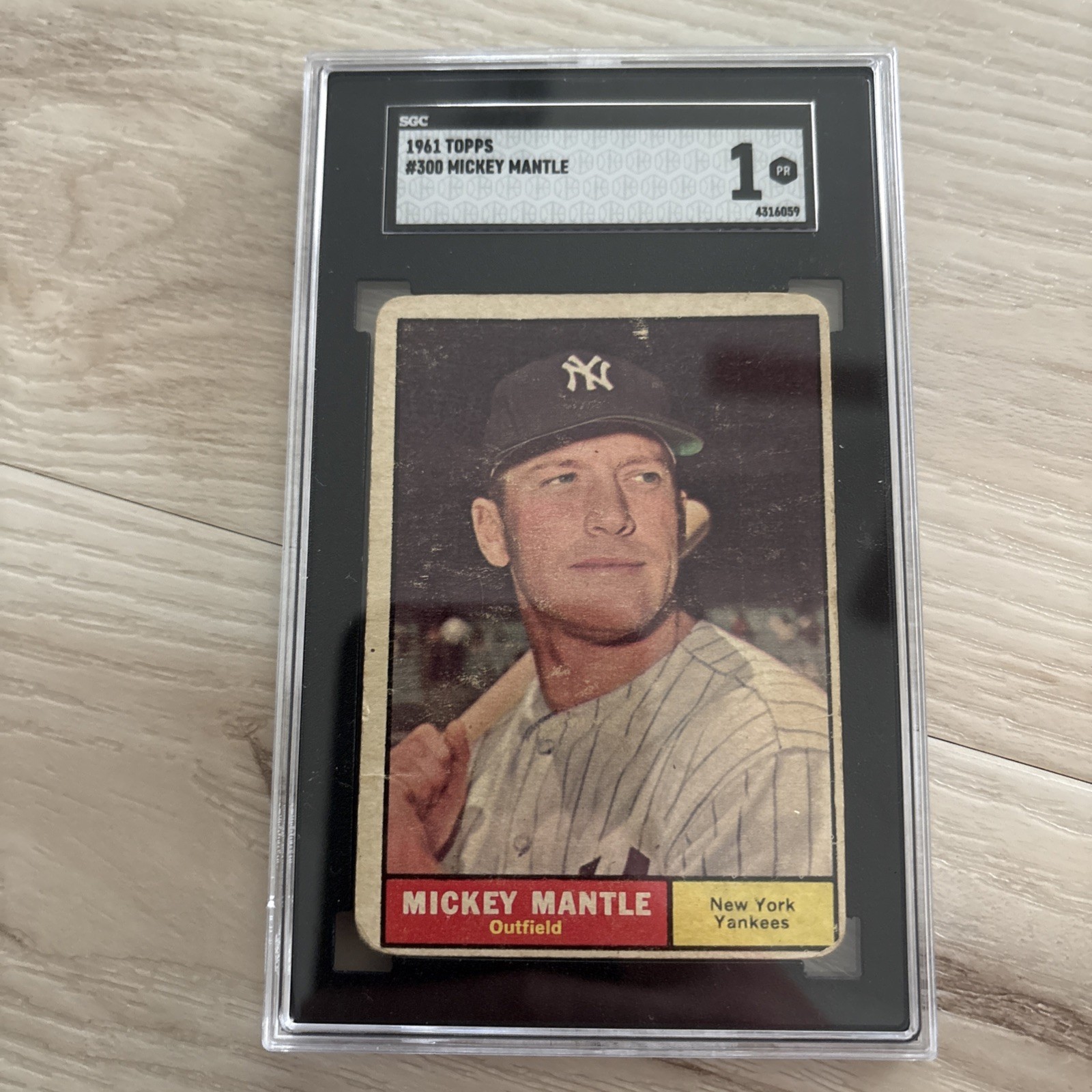 1961 Topps Mickey Mantle #300 SGC 1 FR