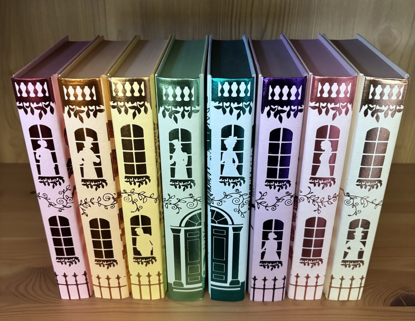Illumicrate Exclusive Bridgerton Series Hardcover Set Unsigned Illumicrate Exclusive Bridgerton Series Hardcover Set Unsigned