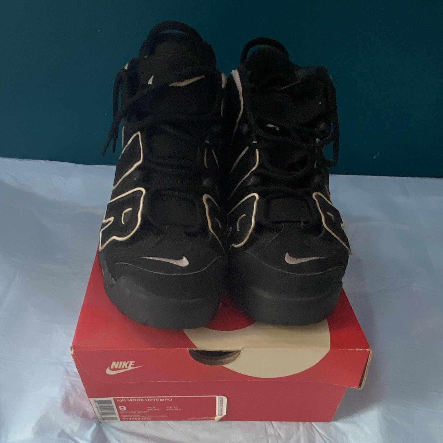 Nike Air More Uptempo Mid Top Lace Up Sneakers Black/White Men 414962-002 2016 Nike Air More Uptempo Mid Top Lace Up Sneakers Black/White Men 414962-002 2016