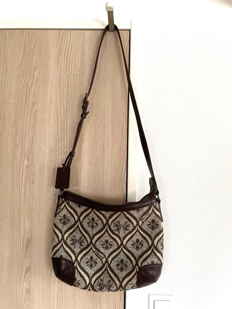 Genten CERCHI Shoulder Bag, 24x34cm, Black, Pre-owned, Ladies Fashion