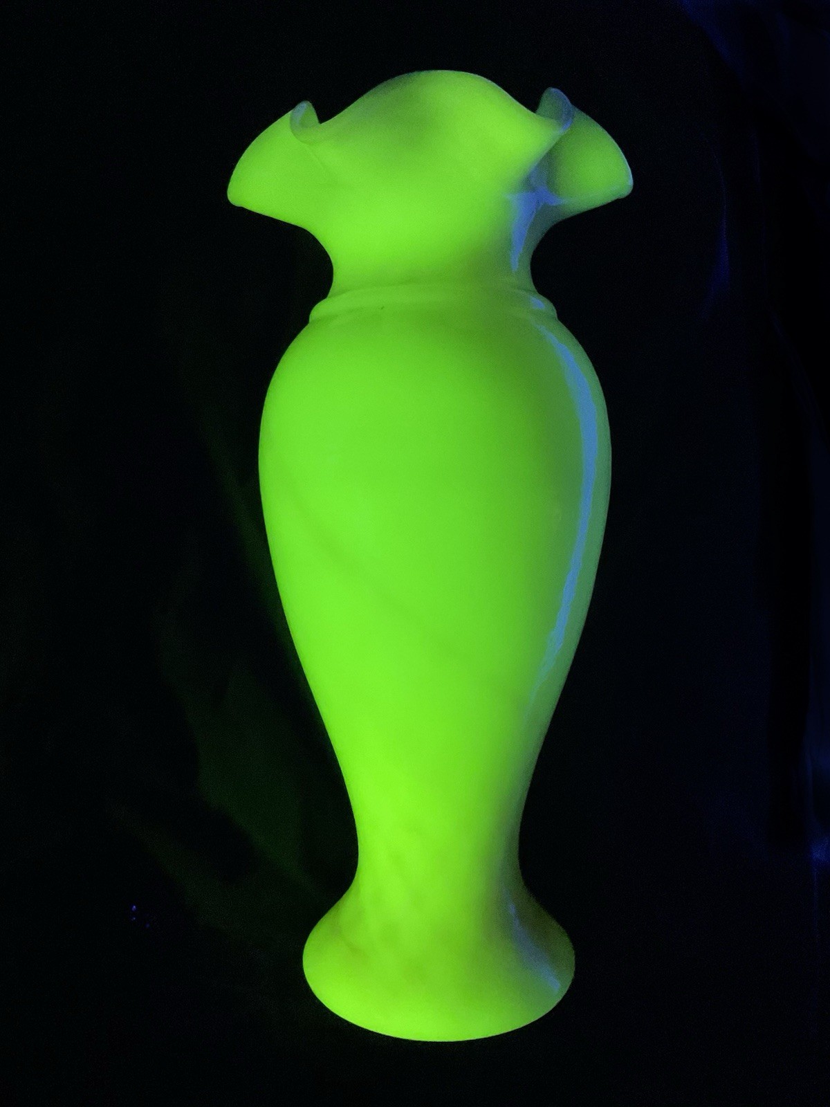 Fenton Art Glass Shiny Glossy Custard Uranium Vaseline 11” Vase ~ One Of A Kind?