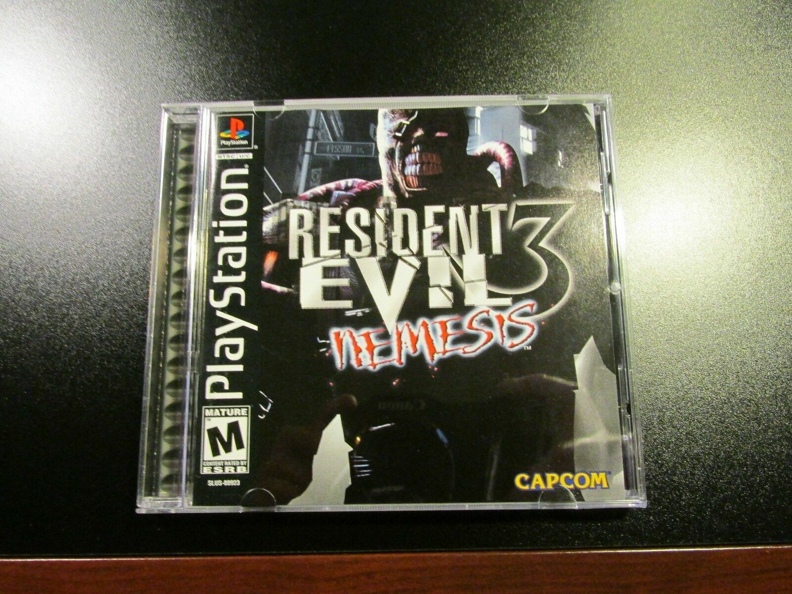 Resident Evil 3: Nemesis PLAYSTATION 1 1999 PS1 PRISTINE CONDITION COMPLETE MINT Resident Evil 3: Nemesis PLAYSTATION 1 1999 PS1 PRISTINE CONDITION COMPLETE MINT