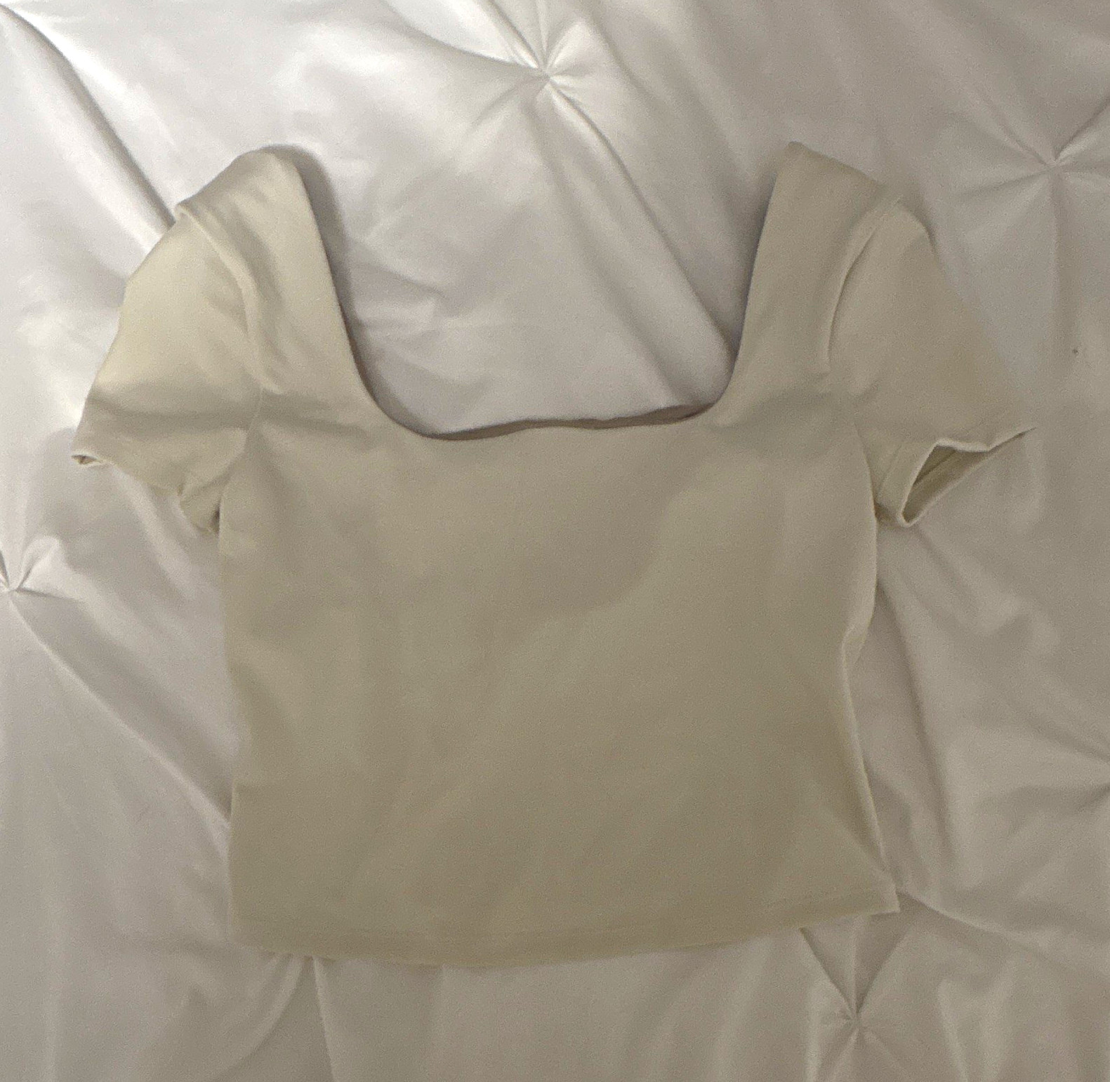 Lululemon Women’s Beige Cropped Scoop Neck Short Sleeve Slim Fit Top 6 Lululemon Women’s Beige Cropped Scoop Neck Short Sleeve Slim Fit Top 6