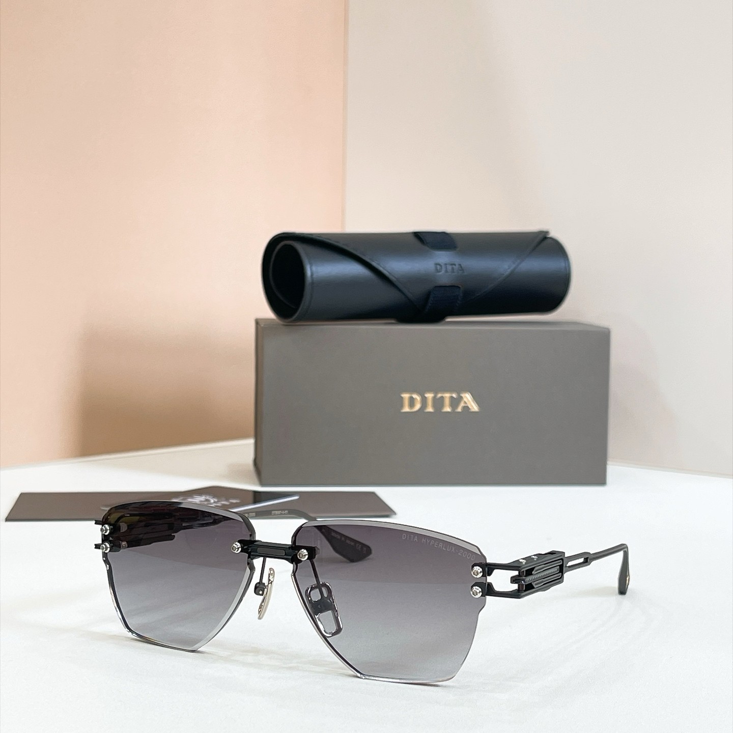 DITA HYPERLUX-2000 Shield Sunglasses Luxury Designer Eyewear 58-13-137 DITA HYPERLUX-2000 Shield Sunglasses Luxury Designer Eyewear 58-13-137