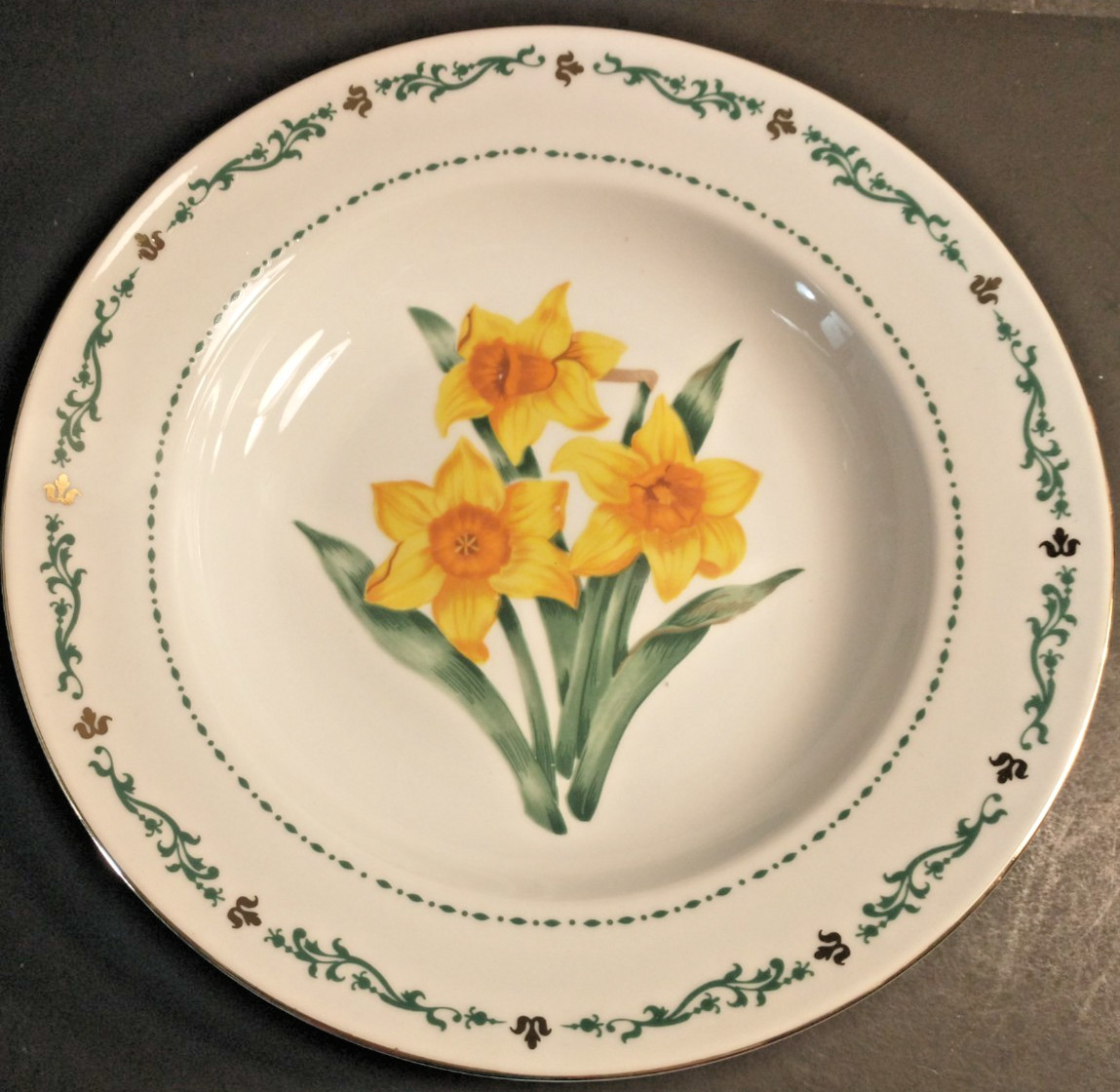 Domestications March Daffodil Flower of the Month Soup Bowl 8.25\ Domestications March Daffodil Flower of the Month Soup Bowl 8.25\