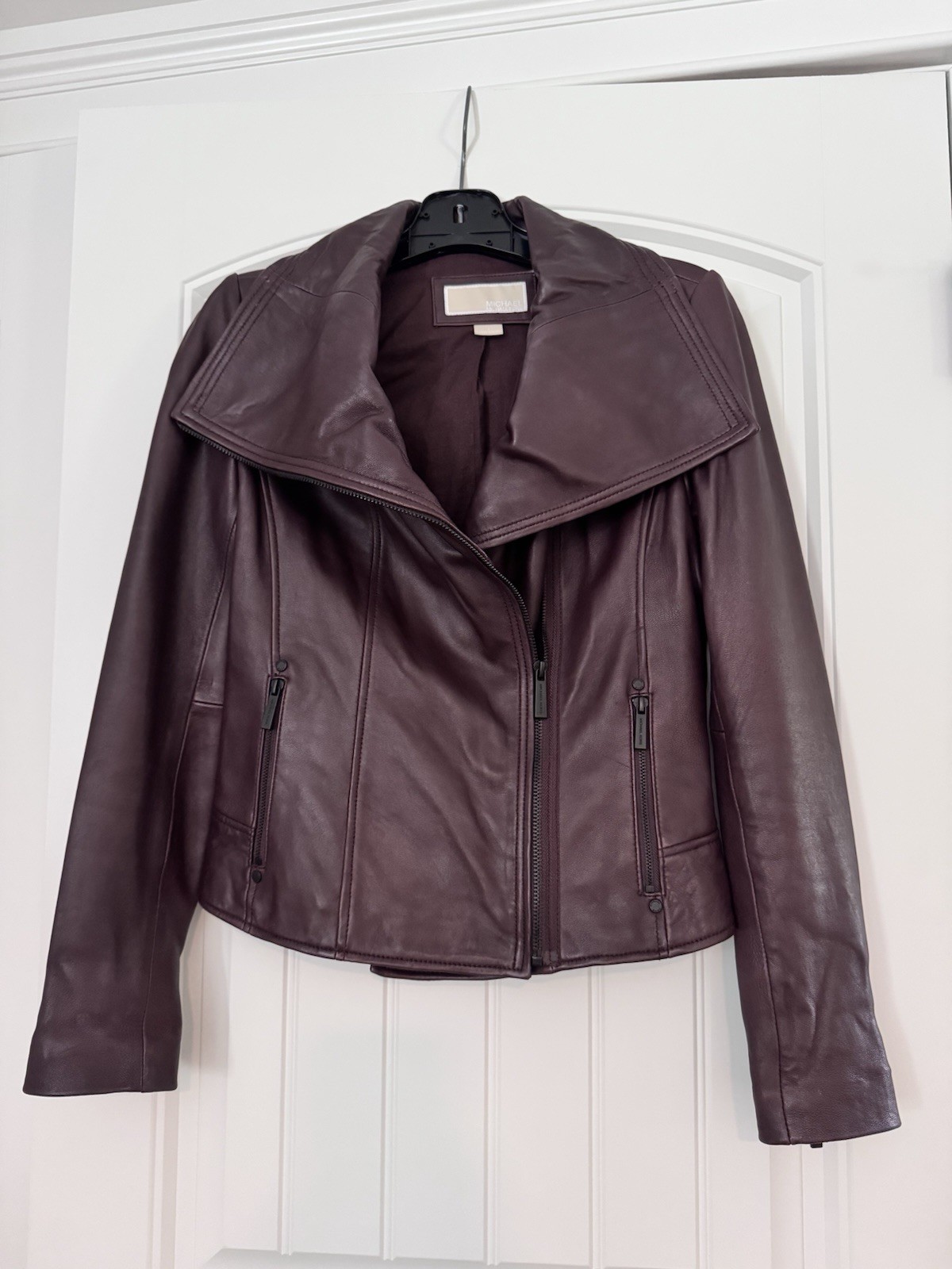 Michael Kors Women’s Burgundy Leather Biker Jacket Zip-Front w/ Pockets Michael Kors Women’s Burgundy Leather Biker Jacket Zip-Front w/ Pockets