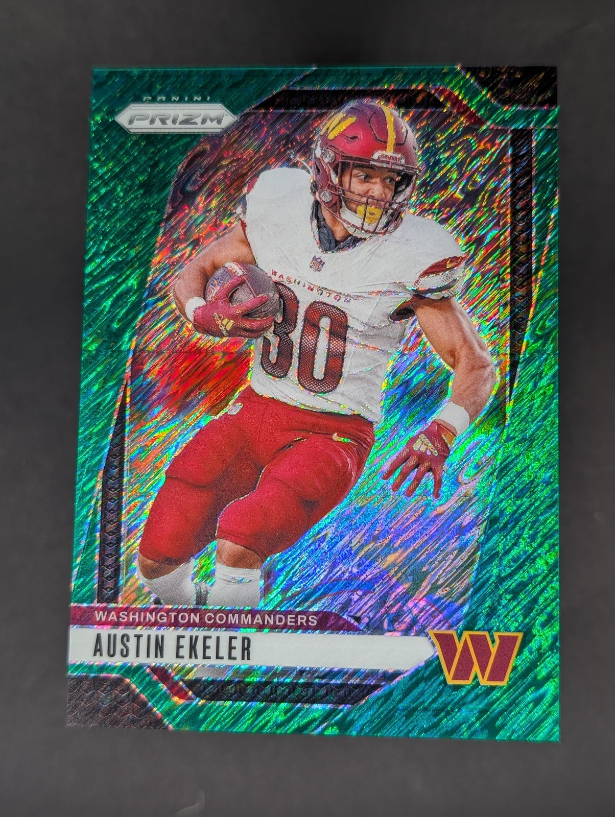 2024 Panini Prizm Austin Ekeler Green Shimmer /5 #287 2024 Panini Prizm Austin Ekeler Green Shimmer /5 #287