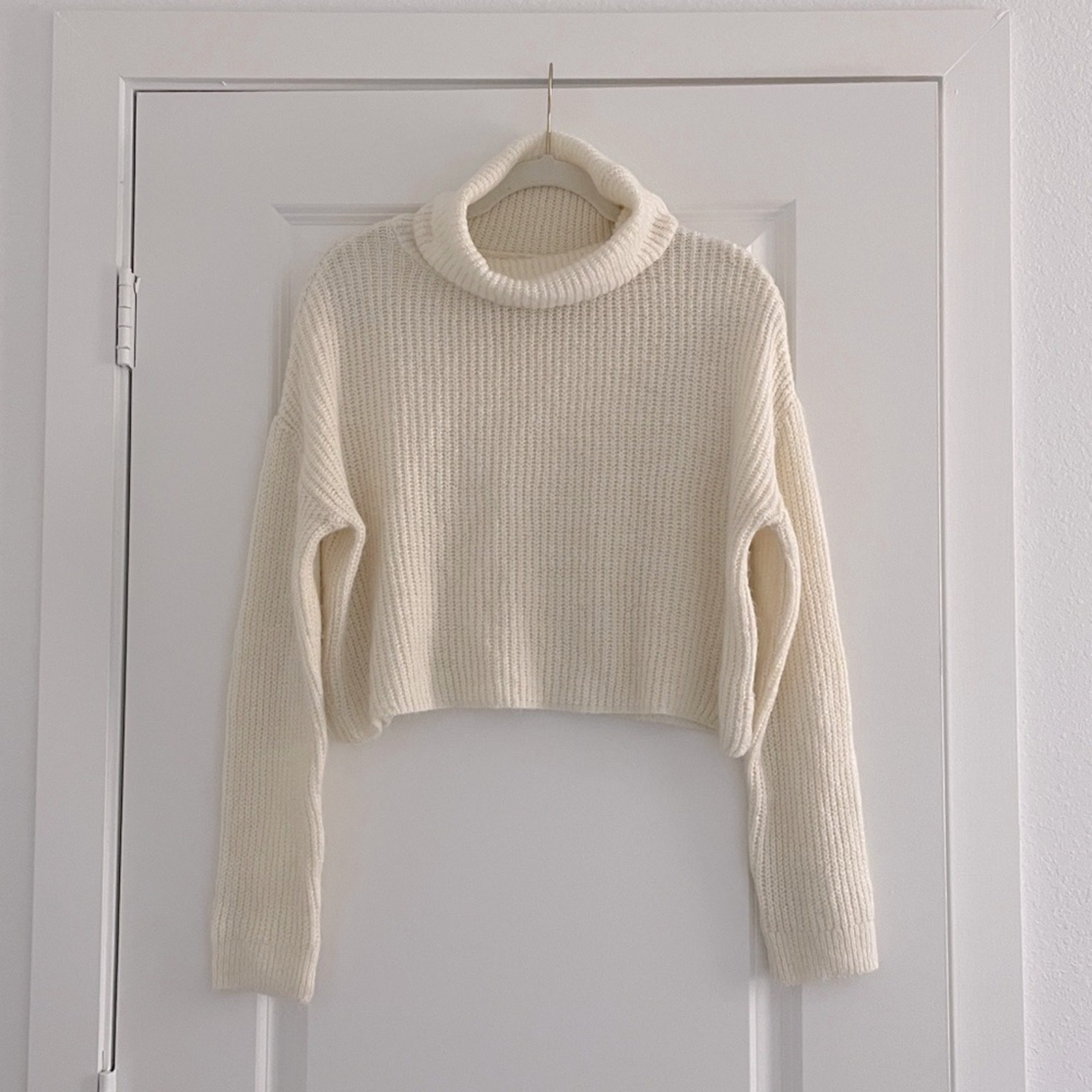 Francesca’s Turtleneck Crop Sweater Ribbed Ivory Staple Wardrobe