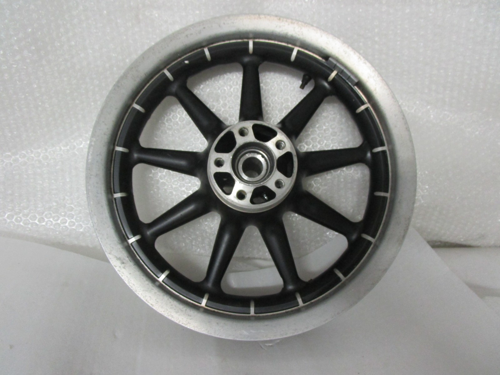 00-07 Harley Davidson Touring 9-Spoke Rear Wagon Wheel 16x3 00-07 Harley Davidson Touring 9-Spoke Rear Wagon Wheel 16x3