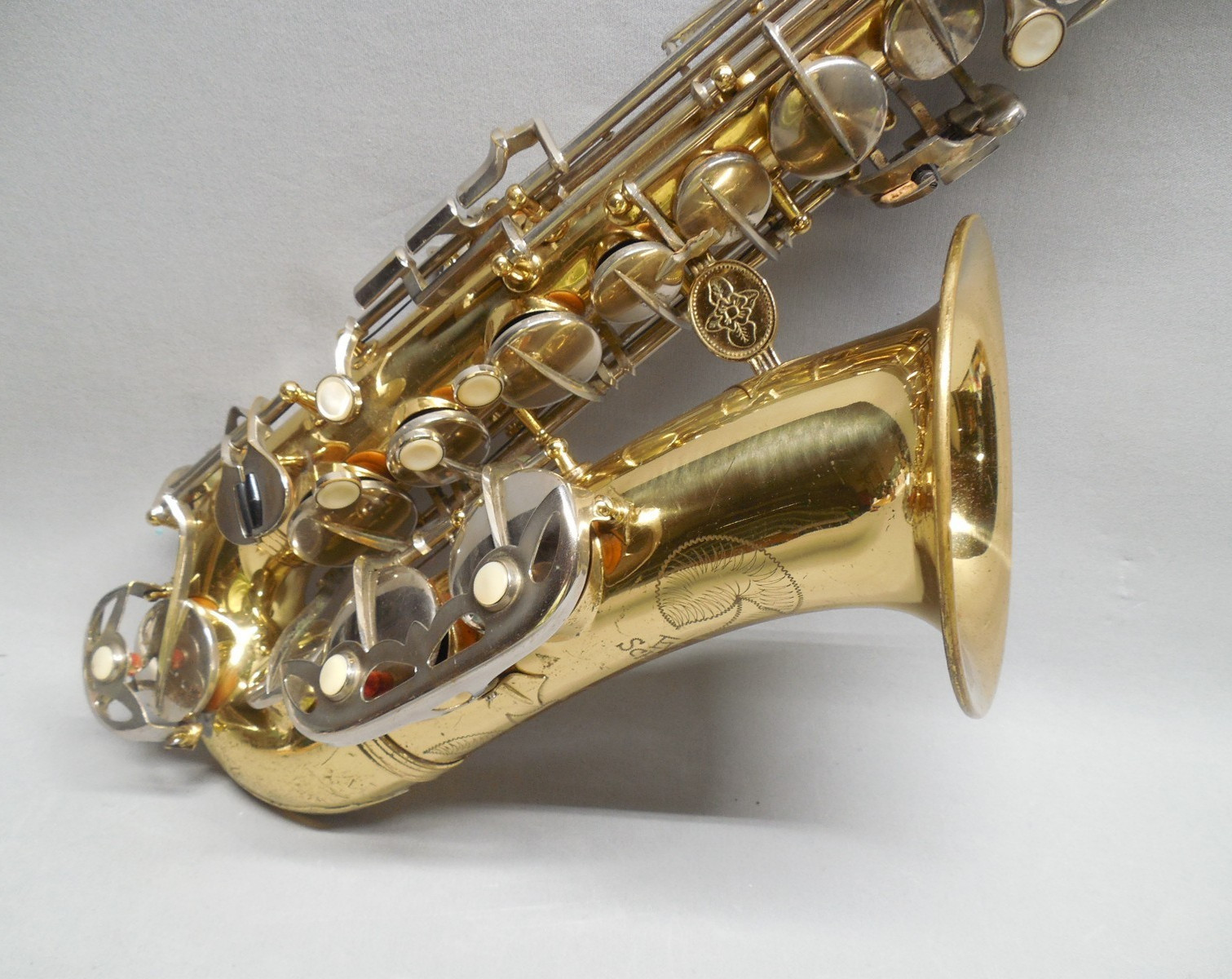 VINTAGE EVETTE SCHAEFFER SAXOPHONE WITH CASE