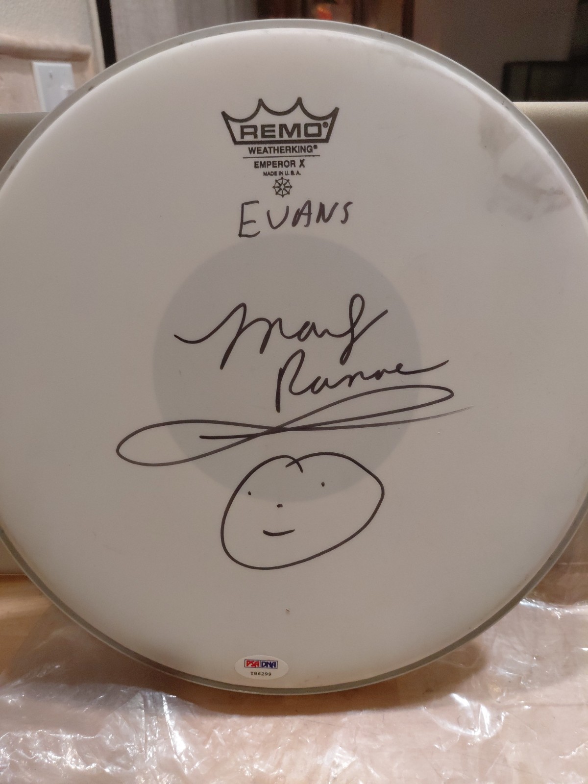 Drum Head Signed By Marky Ramone From The Ramones With Psa Certification Drum Head Signed By Marky Ramone From The Ramones With Psa Certification