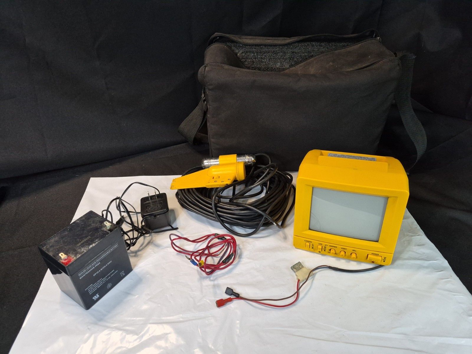 Yellow Black Underwater Video Camera With Monitor Untested Yellow Black Underwater Video Camera With Monitor Untested