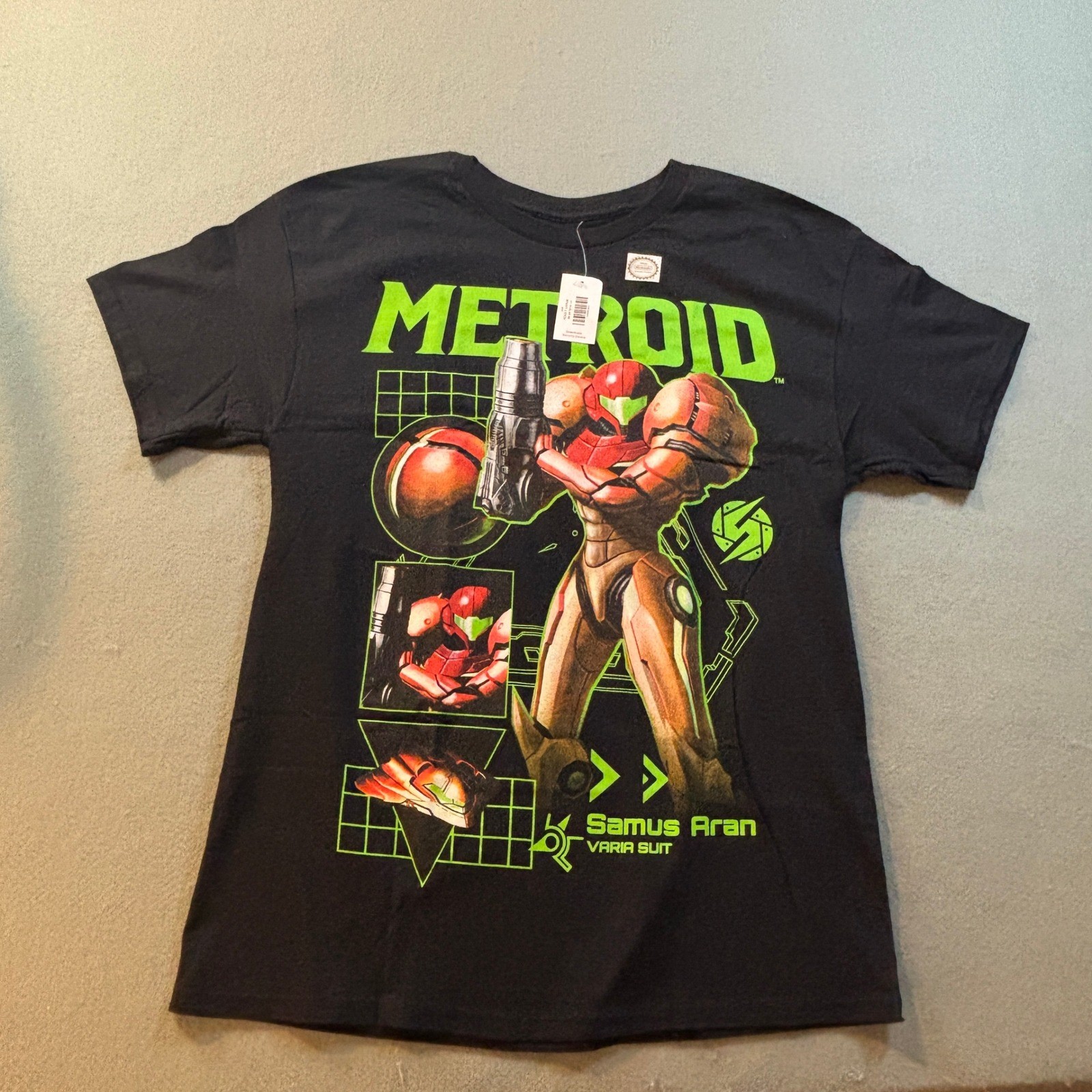 Metroid Samus Aran Varia Suit T Shirt Mens L Black Graphic Nintendo NES Game NWT Metroid Samus Aran Varia Suit T Shirt Mens L Black Graphic Nintendo NES Game NWT