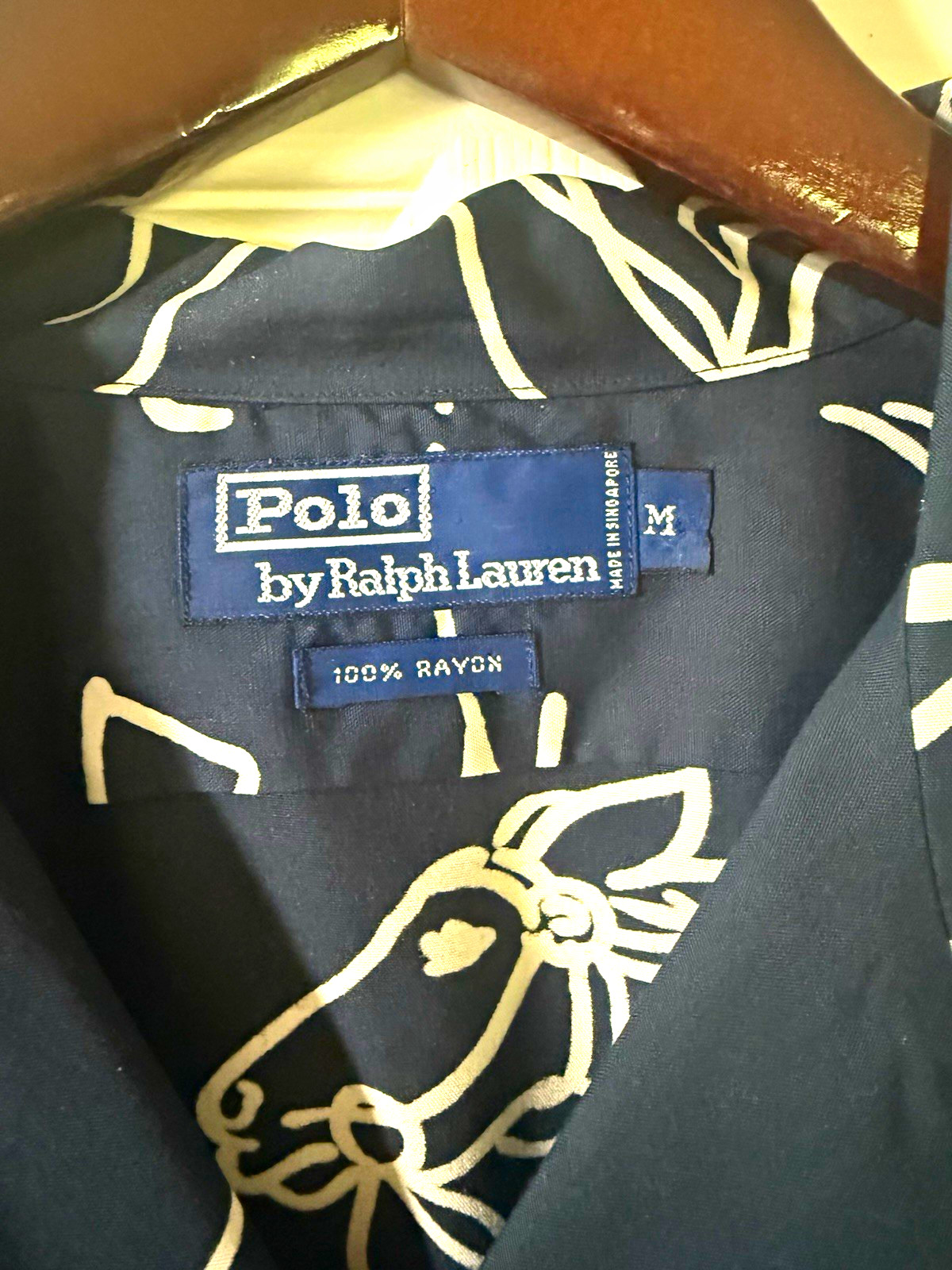 Vintage 1980s Polo Ralph Lauren Men\'s Short Sleeve oversizeRayon Button Size M-L Vintage 1980s Polo Ralph Lauren Men\'s Short Sleeve oversizeRayon Button Size M-L