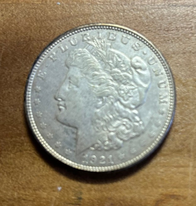 1921-d Morgan Dollar 90% Silver $1 US Coin Denver 1921-d Morgan Dollar 90% Silver $1 US Coin Denver