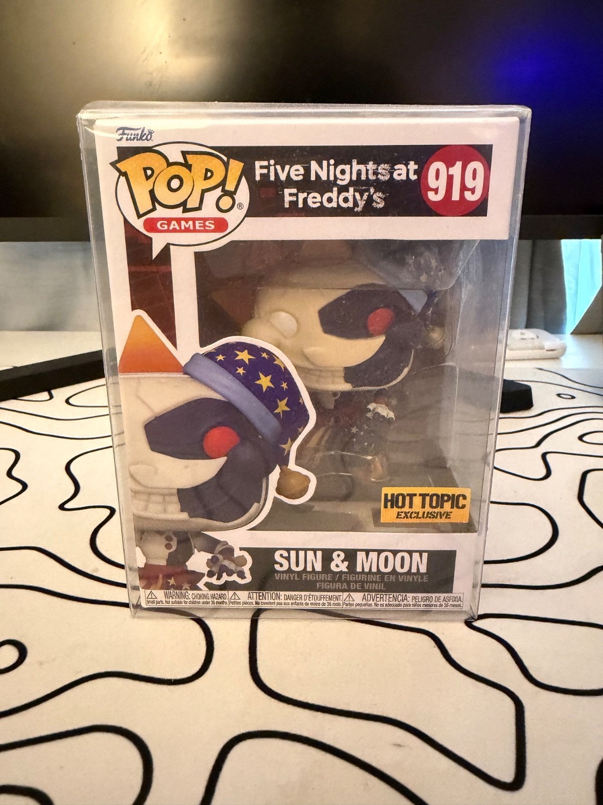 Funko Pop Vinyl: Five Nights at Freddy's - Sun & Moon - Hot Topic... Funko Pop Vinyl: Five Nights at Freddy's - Sun & Moon - Hot Topic...