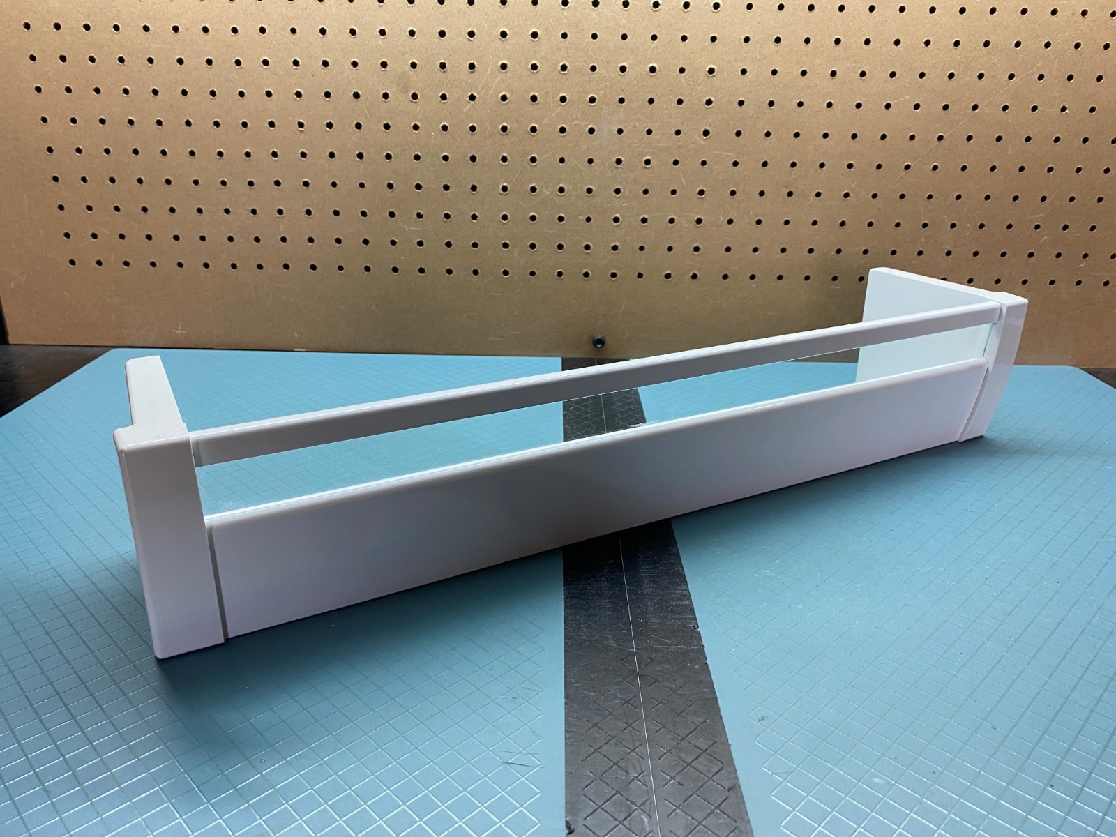 Viking Refrigerator Freezer Door Shelf (SEE PICS) P# G5099905 036878-000