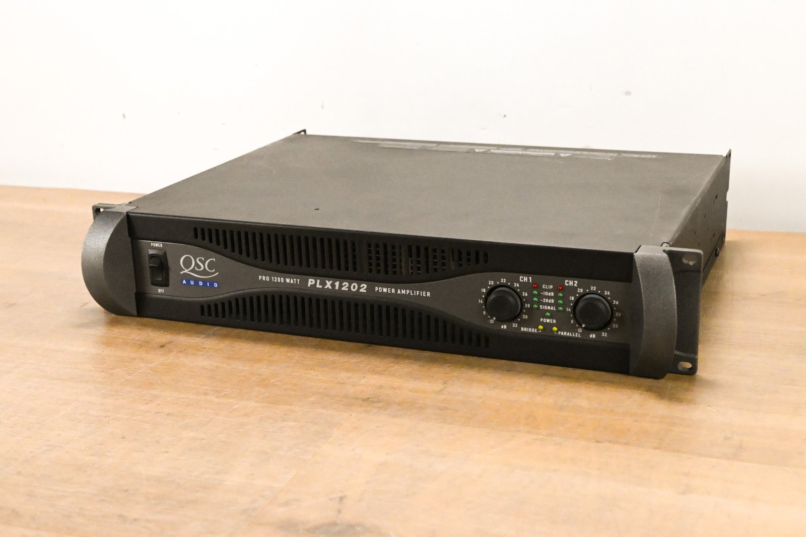QSC PLX1202 2-Channel Power Amplifier CG015P1