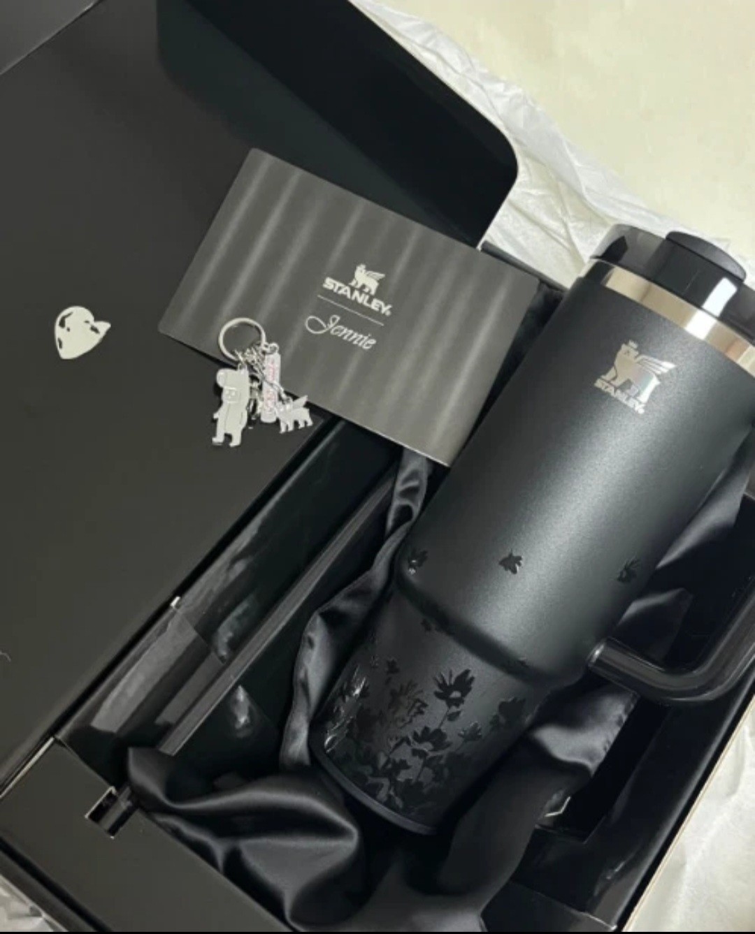 Stanley 1913 x Jennie The Quencher Luxe Tumbler | 30 OZ - Midnight Ruby Stanley 1913 x Jennie The Quencher Luxe Tumbler | 30 OZ - Midnight Ruby