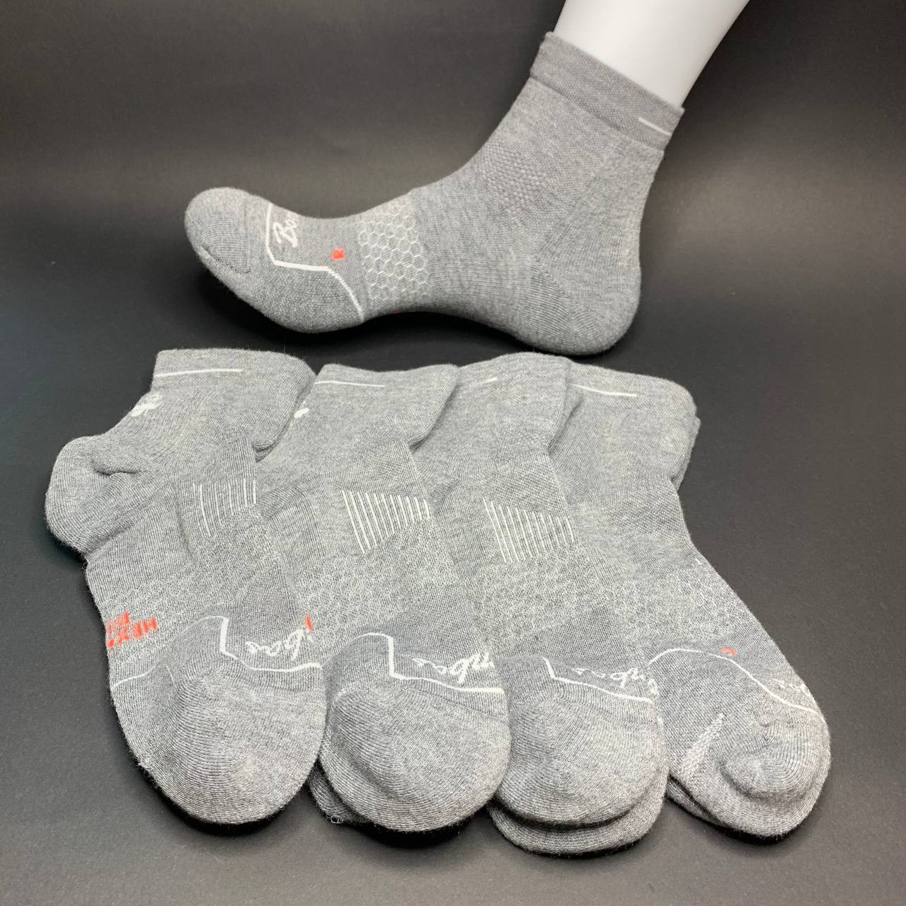 Bombas Unisex Running Quarter Socks 4 Pair Pack Heather Gray Size M L New